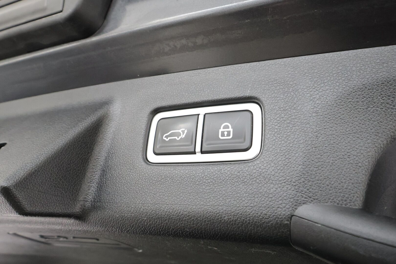 Kia Sorento 2021 1,6 T-GDI Plug-in Hybrid AWD Business Luxury AT 7-P * ACC / HUD / Bose / Panorama / Koukku / Ilmastoidut nahat * - 360° / Kahdet renkaat aluvanteilla / Merkkihuollettu / Huippuvarusteet - HULLUT AVAJAISHULINAT KORKOTARJOUS 3,29 %