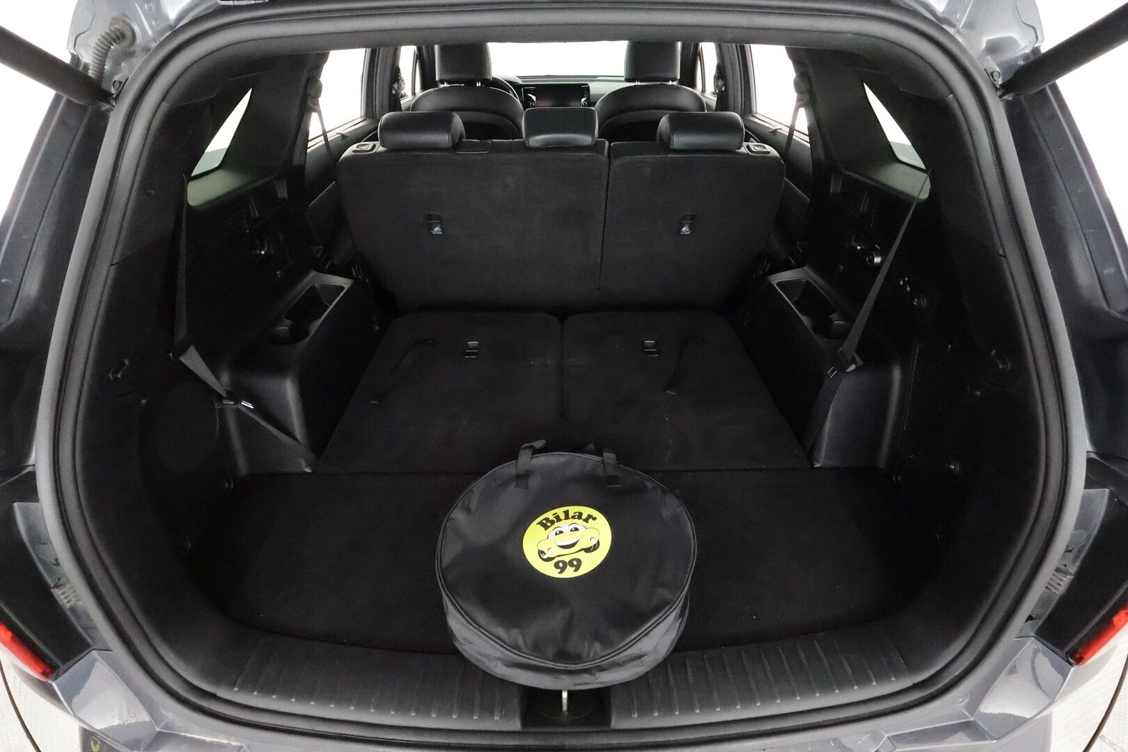 Kia Sorento 2021 1,6 T-GDI Plug-in Hybrid AWD Business Luxury AT 7-P * ACC / HUD / Bose / Panorama / Koukku / Ilmastoidut nahat * - 360° / Kahdet renkaat aluvanteilla / Merkkihuollettu / Huippuvarusteet - HULLUT AVAJAISHULINAT KORKOTARJOUS 3,29 %