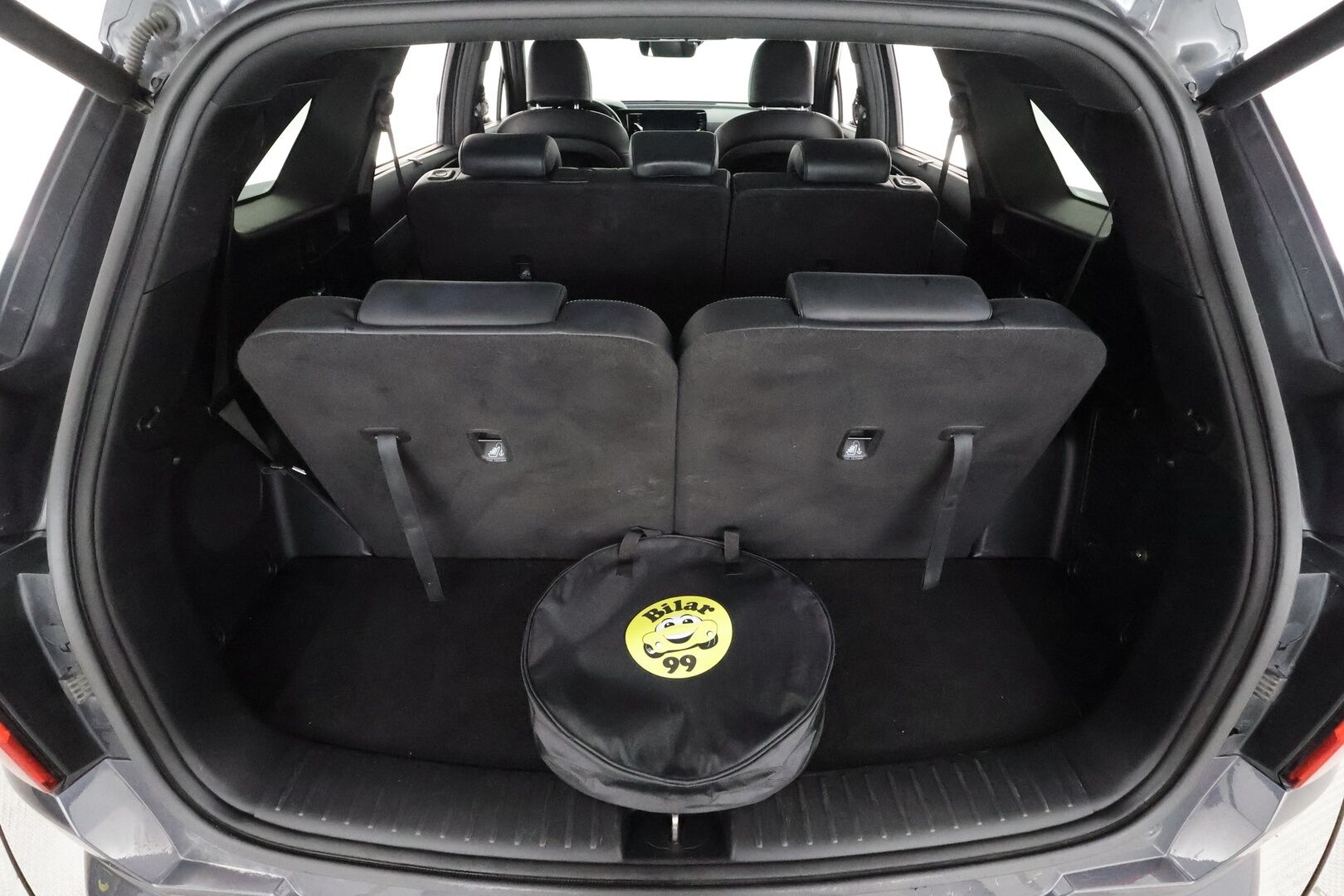 Kia Sorento 2021 1,6 T-GDI Plug-in Hybrid AWD Business Luxury AT 7-P * ACC / HUD / Bose / Panorama / Koukku / Ilmastoidut nahat * - 360° / Kahdet renkaat aluvanteilla / Merkkihuollettu / Huippuvarusteet - HULLUT AVAJAISHULINAT KORKOTARJOUS 3,29 %