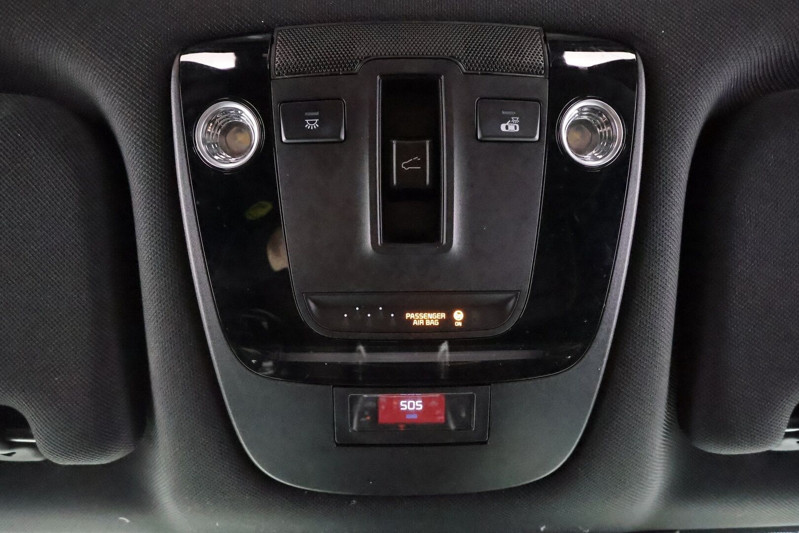 Kia Sorento 2021 1,6 T-GDI Plug-in Hybrid AWD Business Luxury AT 7-P * ACC / HUD / Bose / Panorama / Koukku / Ilmastoidut nahat * - 360° / Kahdet renkaat aluvanteilla / Merkkihuollettu / Huippuvarusteet - HULLUT AVAJAISHULINAT KORKOTARJOUS 3,29 %