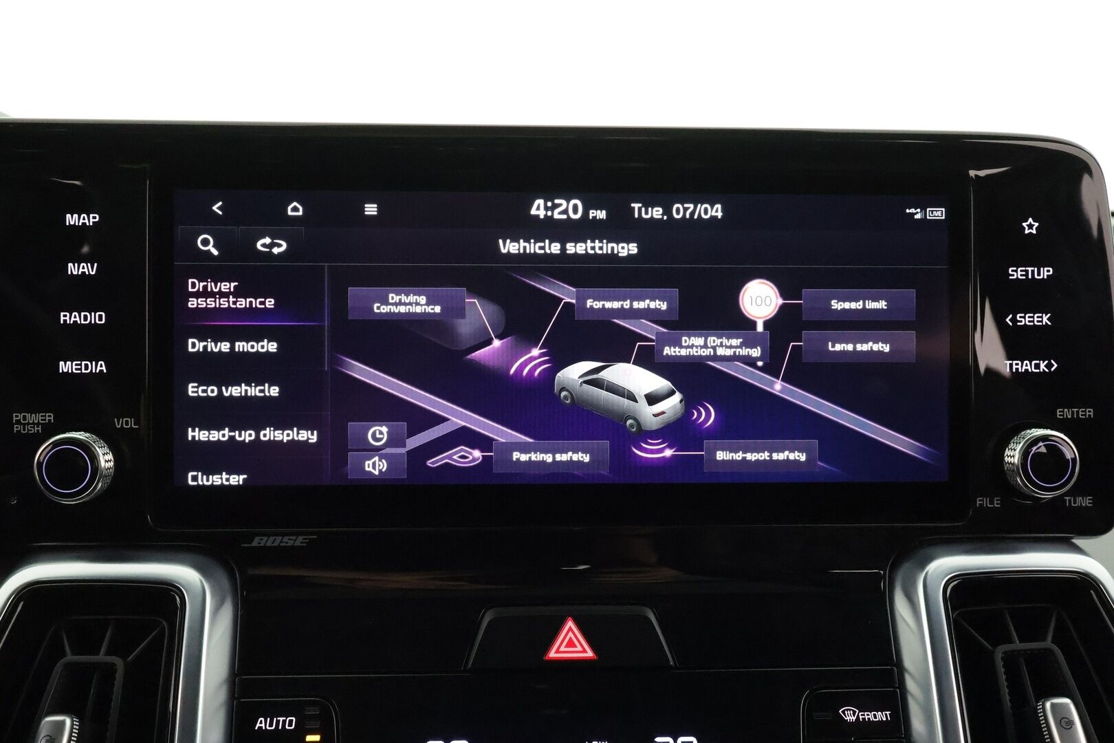 Kia Sorento 2021 1,6 T-GDI Plug-in Hybrid AWD Business Luxury AT 7-P * ACC / HUD / Bose / Panorama / Koukku / Ilmastoidut nahat * - 360° / Kahdet renkaat aluvanteilla / Merkkihuollettu / Huippuvarusteet - HULLUT AVAJAISHULINAT KORKOTARJOUS 3,29 %