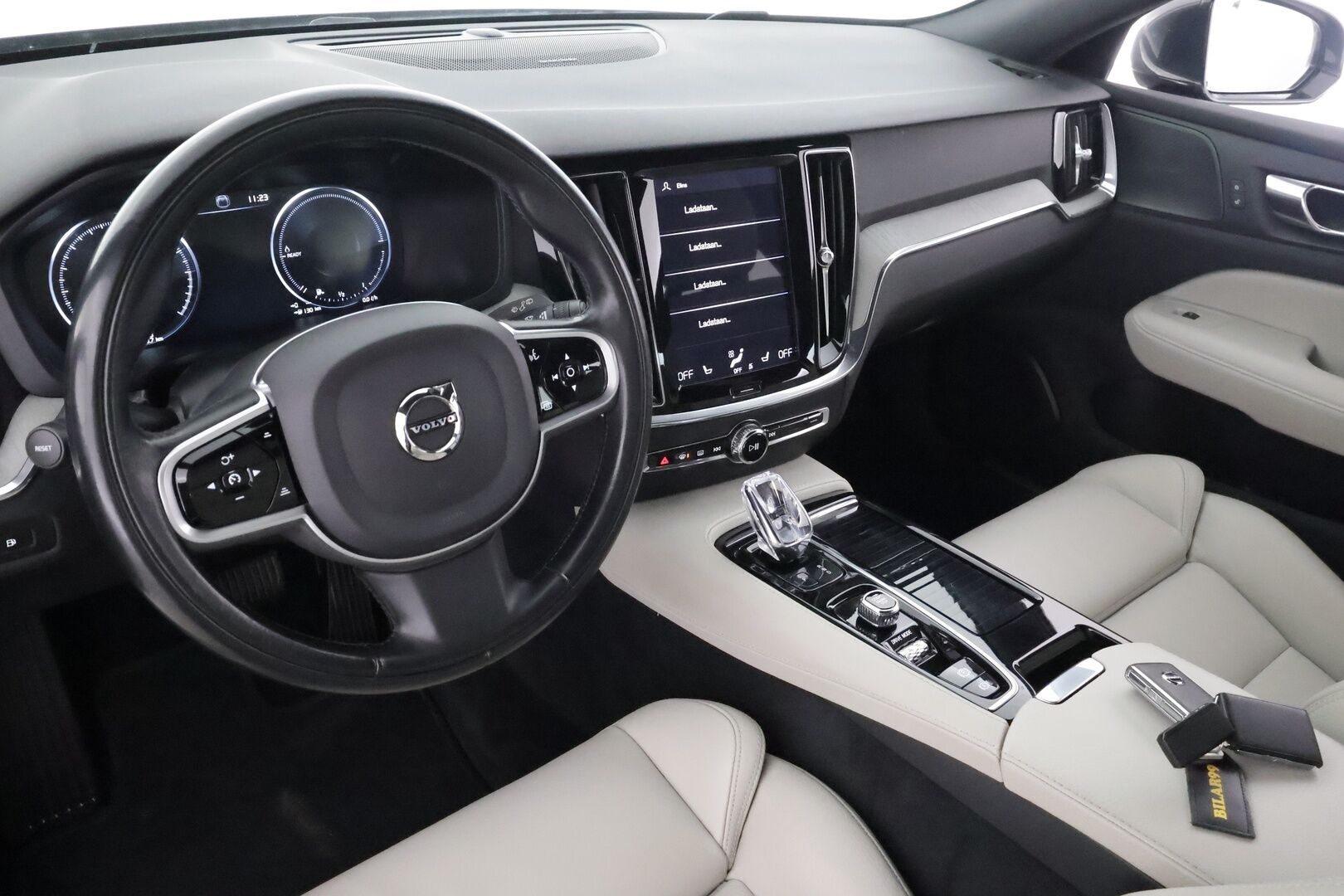 Volvo V60 2020 T6 TwE AWD Business Inscription aut - | ACC | Webasto | Koukku | Muistipenkki | H/K | Full LED | Sporttinahat | Keyless | Apple&Android | Kahdet Renkaat | 