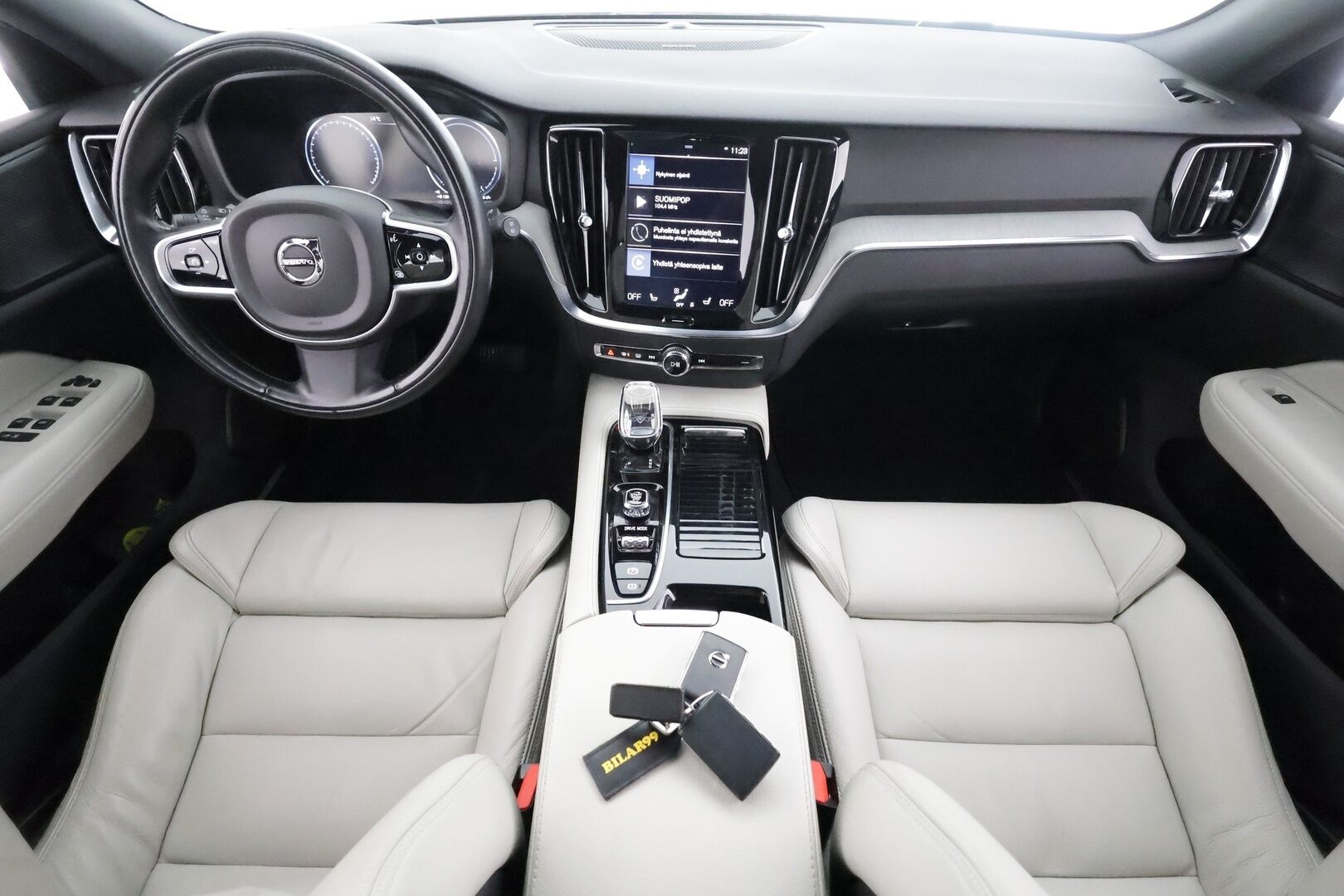 Volvo V60 2020 T6 TwE AWD Business Inscription aut - | ACC | Webasto | Koukku | Muistipenkki | H/K | Full LED | Sporttinahat | Keyless | Apple&Android | Kahdet Renkaat | 