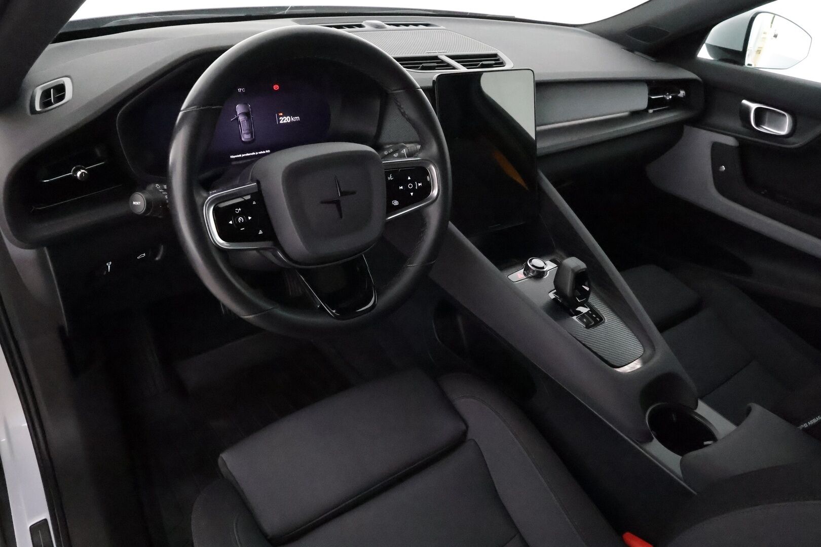 Polestar 2 2022 Long Range Dual Motor Performance, 300kW, 78kWh **Lämpöpumppu / Koukku / HarmanKardon / Lasikatto / Muistipenkki / 360 Kamera / Apple&Android / Keyless** - 3,99 % KORKOTARJOUS TÄHÄN AUTOON - Performance & Pilot & Plus -paketit / Akku kuntotarkistettu / Kahdet vanteet