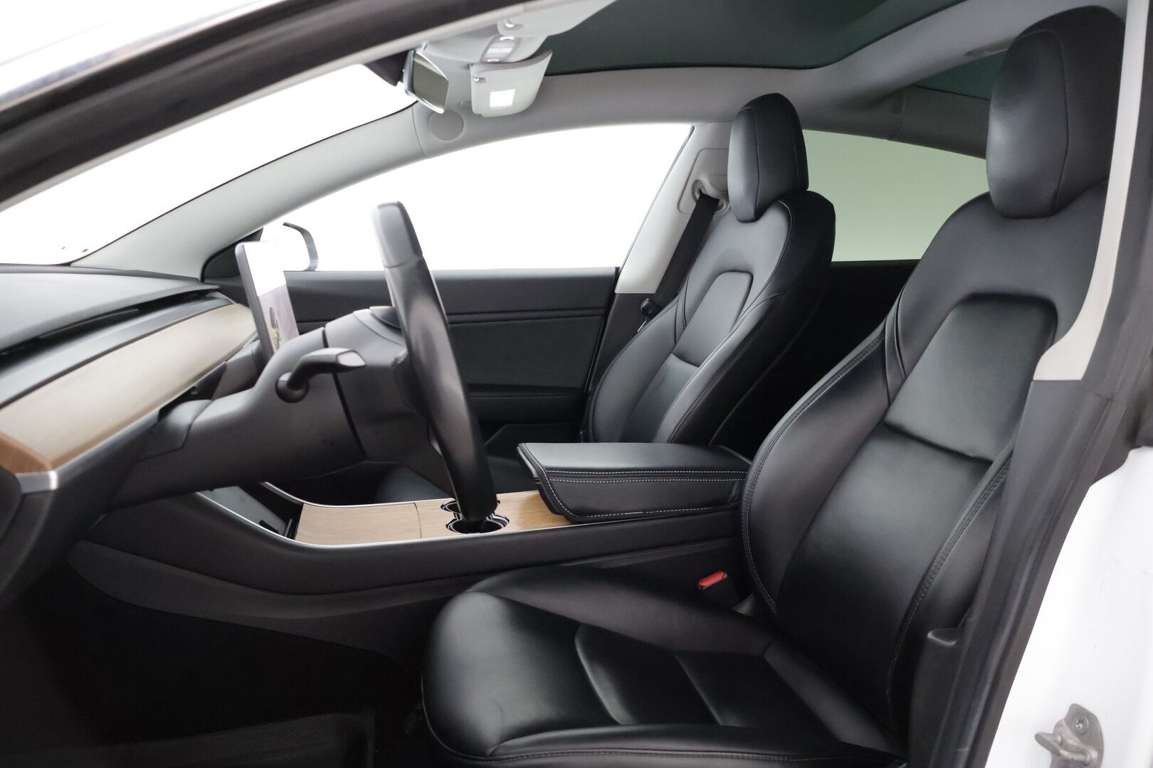 Tesla MODEL 3 2019 Standard RWD Plus ** 2x renkaat & vanteet / FSD / LED / Premium Audio ** - *Katsastus voimassa 11.6.2026 saakka! / Fiksut kilometrit!* - HULLUT JOULUT KORKOTARJOUS 2,49% 