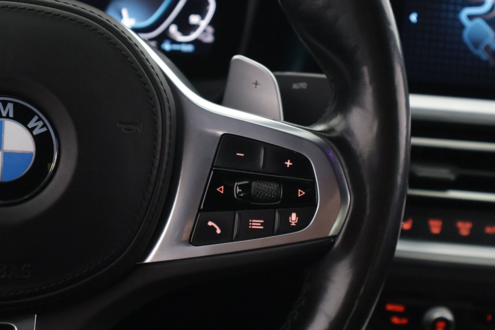 BMW 330 2021 G20 Sedan 330e A xDrive Business M Sport * LASER / Hifit / Koukku / Muistipenkit / Comfort acces / HUD* - Osta nyt, maksa vasta ensi vuonna