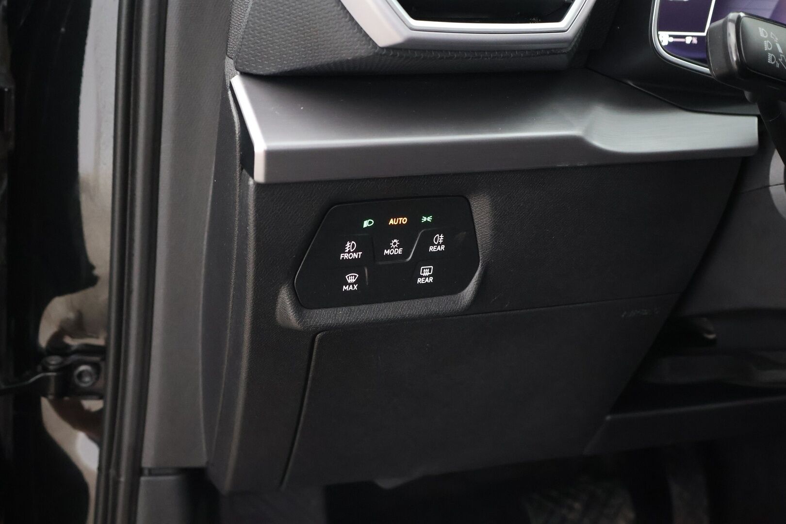 Seat Leon 2021 1,4 PHEV 204 eHybrid FR DSG - SoH 91,9% | Vakkari | LED |  P. Kamera | Navi | KeyLessGo | Apple & Android