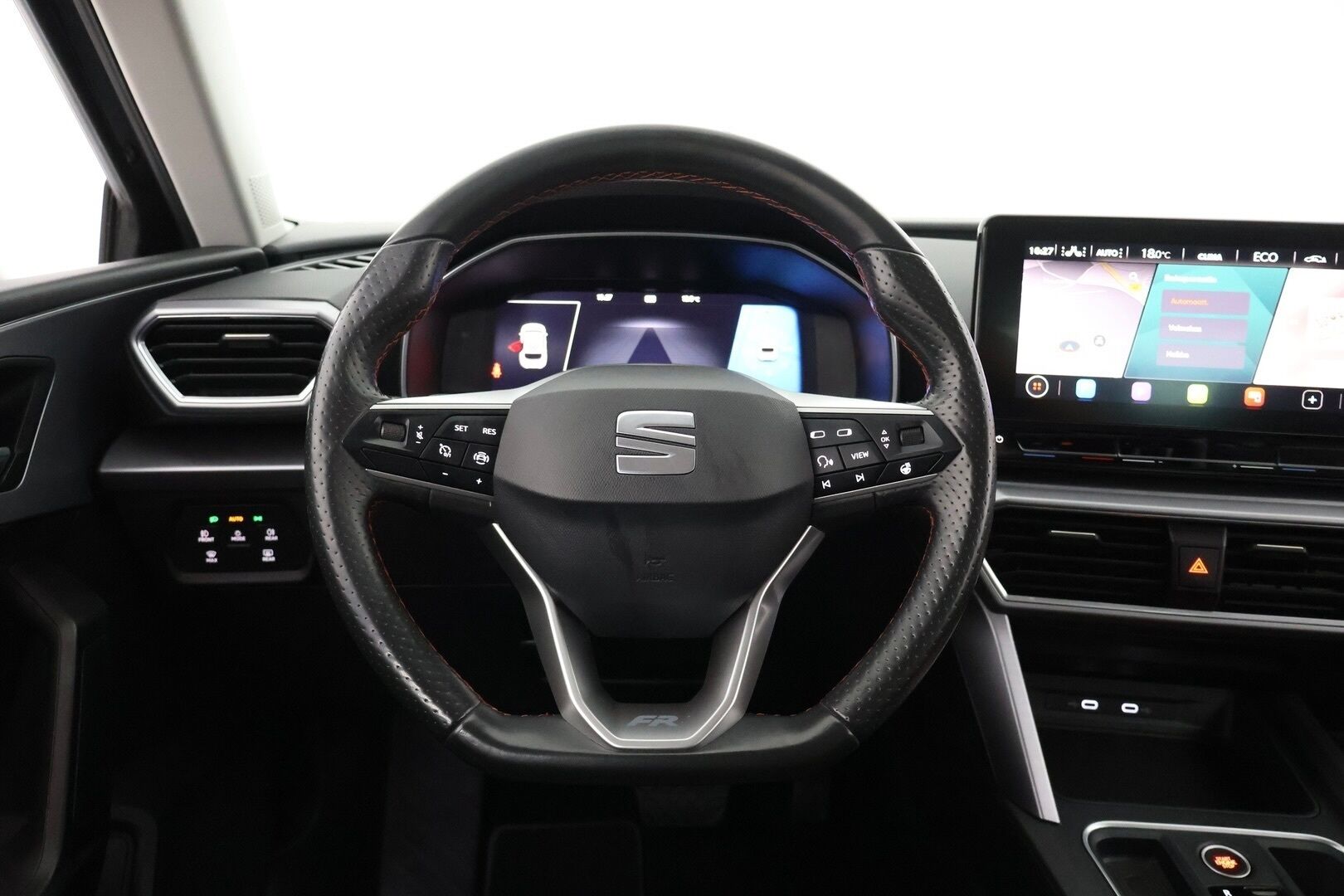 Seat Leon 2021 1,4 PHEV 204 eHybrid FR DSG - SoH 91,9% | Vakkari | LED |  P. Kamera | Navi | KeyLessGo | Apple & Android