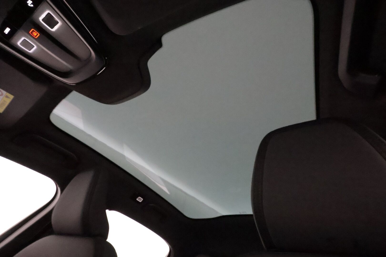 Polestar 2 2024 Standard Range Single Motor Plus Pack, 200kW, 69kWh - 1Om Suomiauto / Lämpöpumppu / Pilot&Plus / Pixel LED / Harman&Kardon / 360-Kamera / Digimittari / Navi / Supervarusteet!