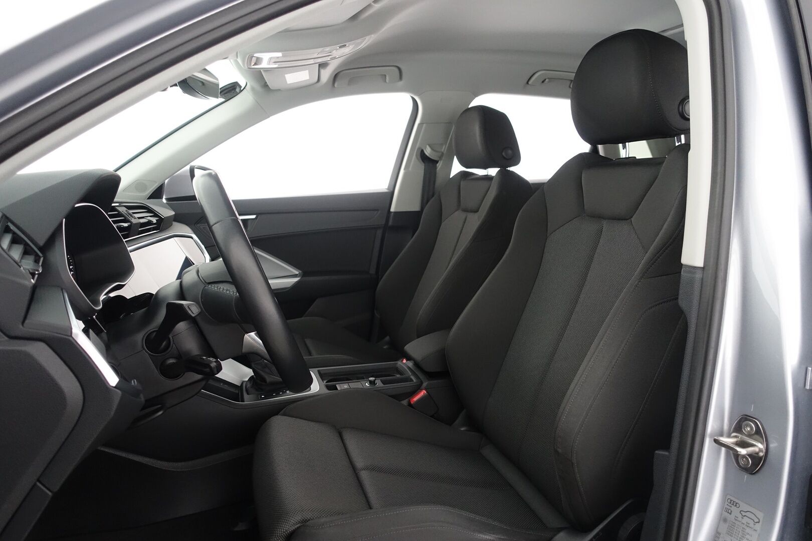 Audi Q3 2021 Sportback Business 45 TFSI e 180 kW S tronic Electrified Edition - | ACC | Digimittaristo | Koukku | P.Kamera | Sporttipenkit | 2x Renkaat & Vanteet |