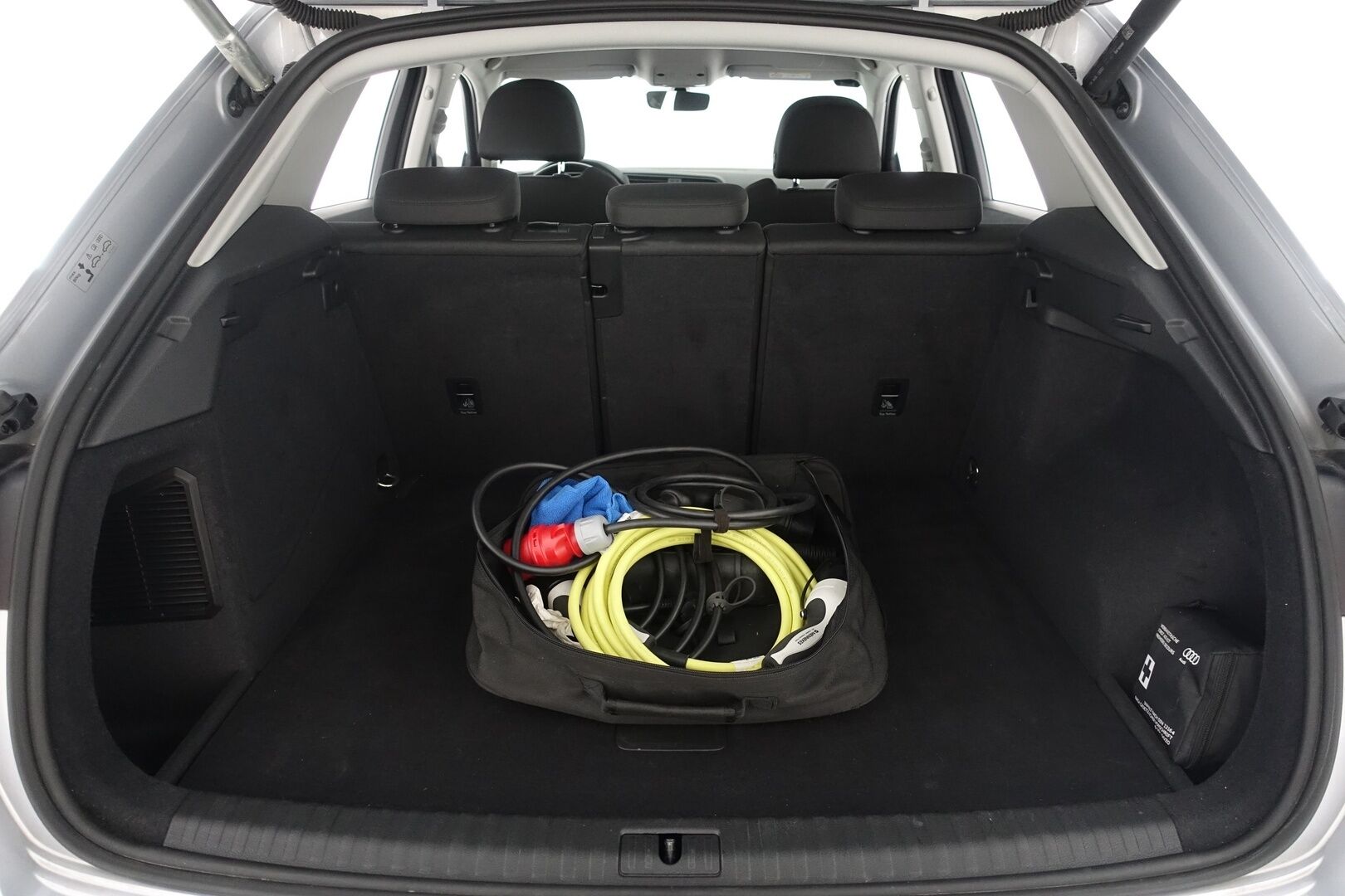 Audi Q3 2021 Sportback Business 45 TFSI e 180 kW S tronic Electrified Edition - | ACC | Digimittaristo | Koukku | P.Kamera | Sporttipenkit | 2x Renkaat & Vanteet |