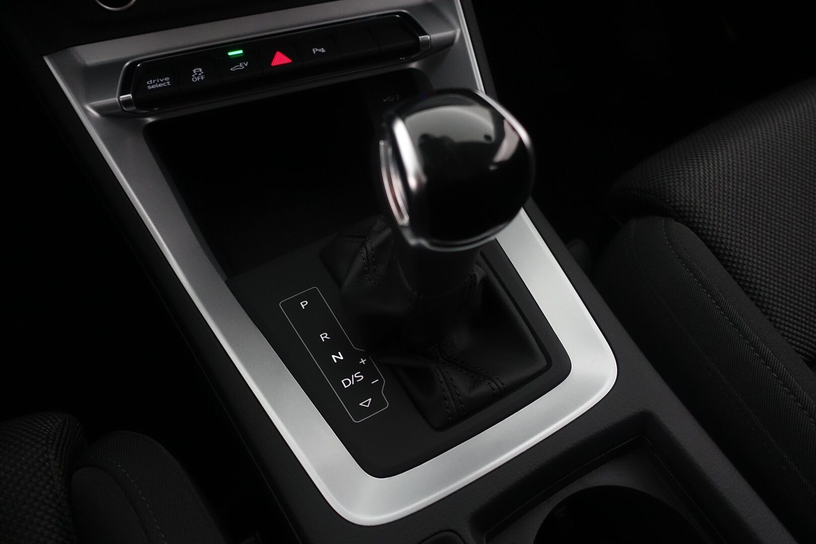 Audi Q3 2021 Sportback Business 45 TFSI e 180 kW S tronic Electrified Edition - | ACC | Digimittaristo | Koukku | P.Kamera | Sporttipenkit | 2x Renkaat & Vanteet |