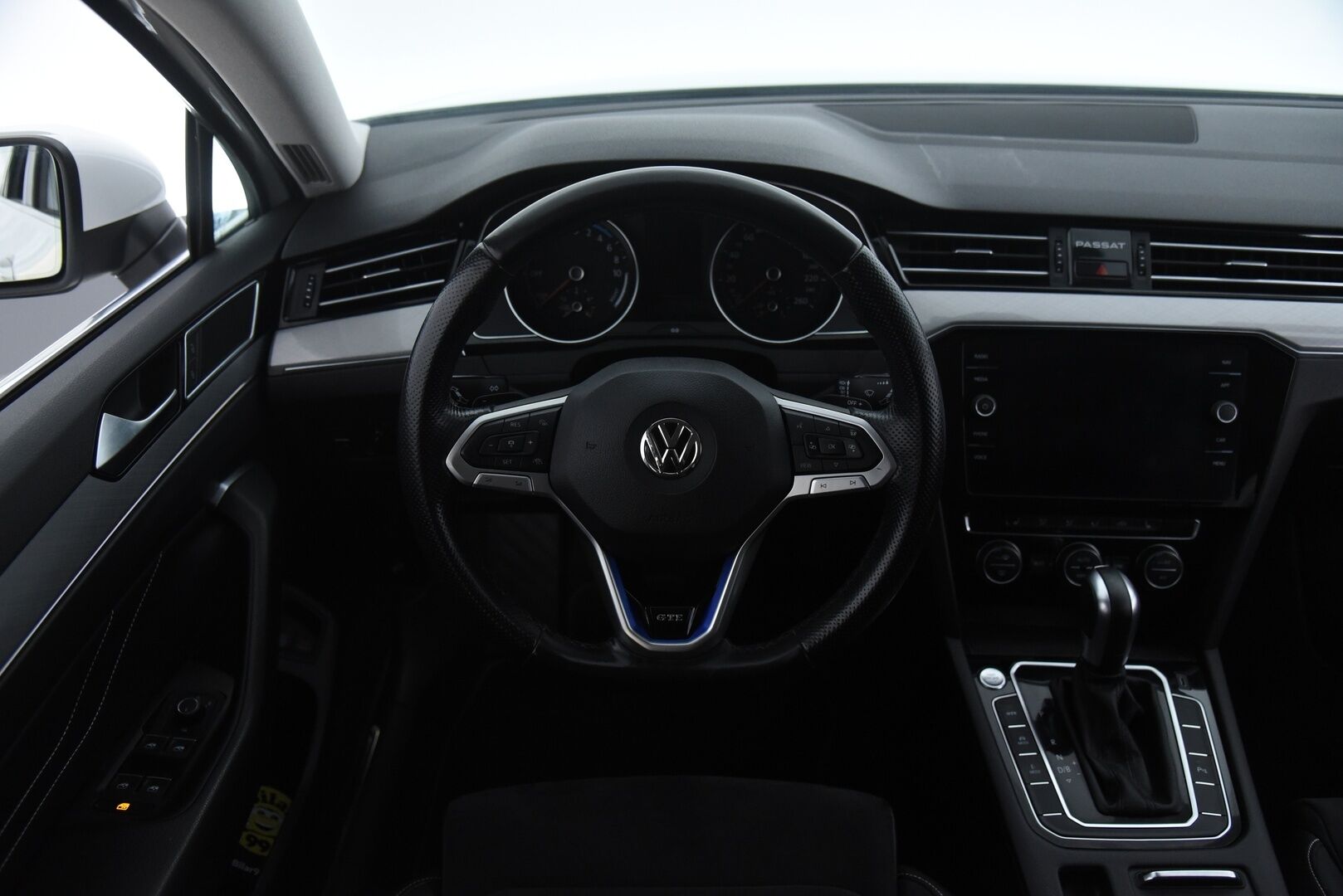 VOLKSWAGEN PASSAT 2020 1.4 TSI GTE Plug-in Executive - Adapt. Vakkari | Matrix-LED | Koukku |P-Kamera | Nahka-alcantara | Navi 