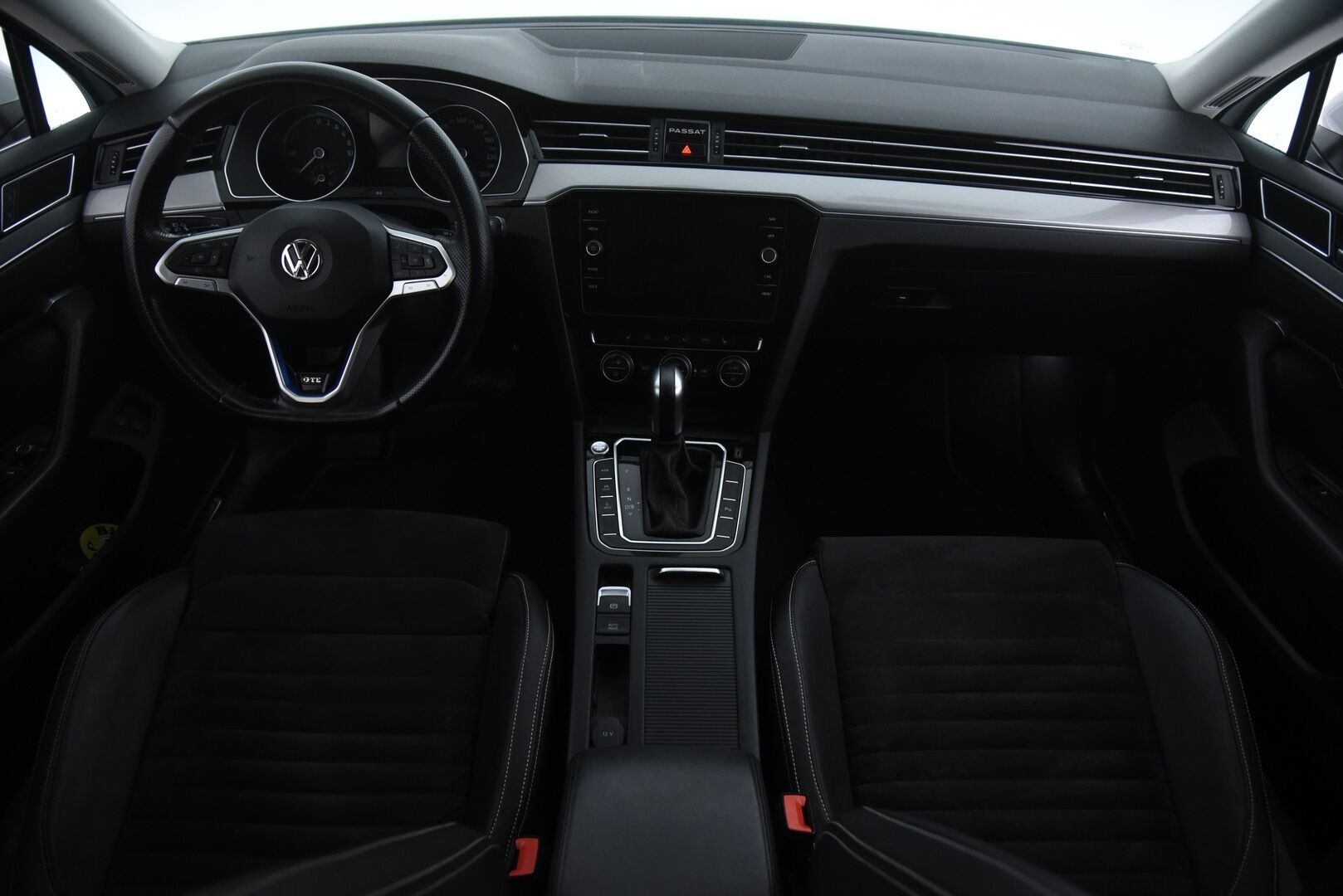 VOLKSWAGEN PASSAT 2020 1.4 TSI GTE Plug-in Executive - Adapt. Vakkari | Matrix-LED | Koukku |P-Kamera | Nahka-alcantara | Navi 