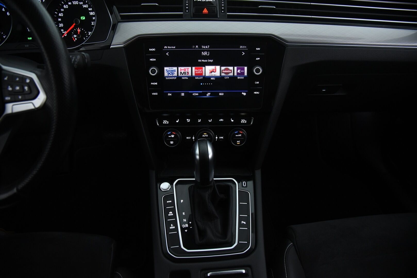 VOLKSWAGEN PASSAT 2020 1.4 TSI GTE Plug-in Executive - Adapt. Vakkari | Matrix-LED | Koukku |P-Kamera | Nahka-alcantara | Navi 