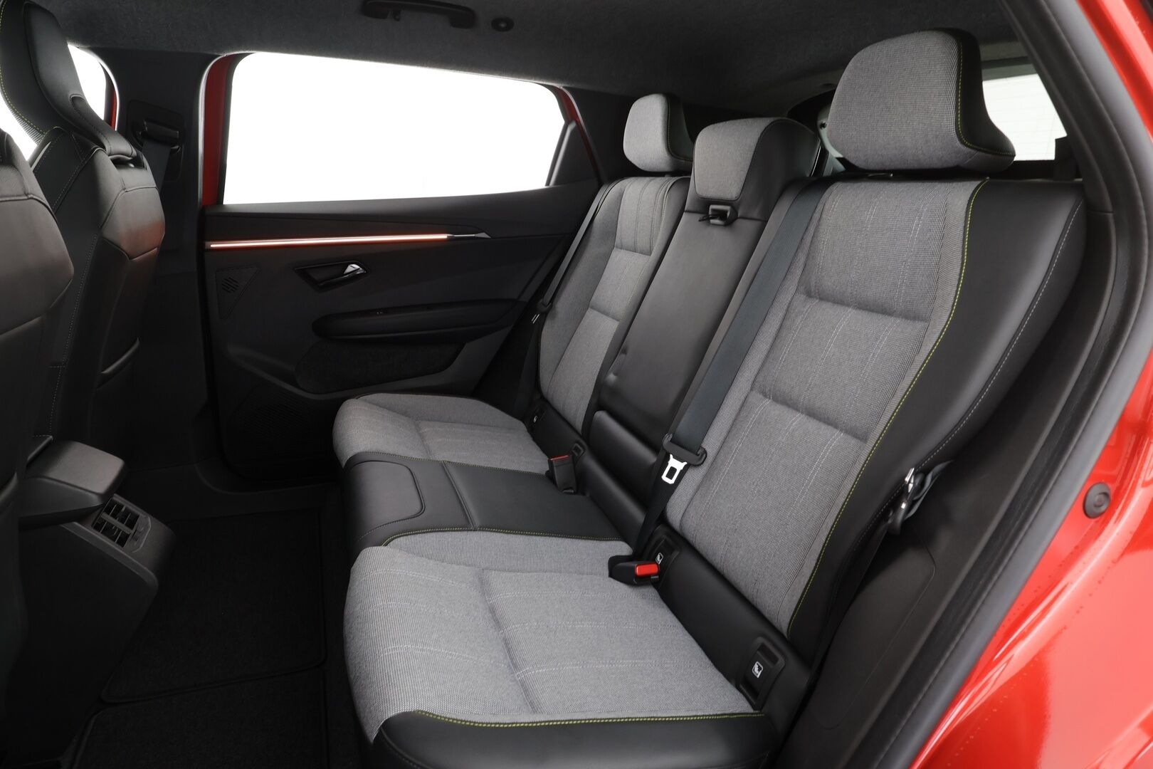 Renault Scenic 2024 E-Tech electric 220hv long range techno * ILP / Koukku / Harman/Kardon / ACC / LED / P.Kamera / Navi / Kaistavahti * - 1-om Suomi-auto / Akku kuntotarkastettu SoH 99% / Kahdet renkaat