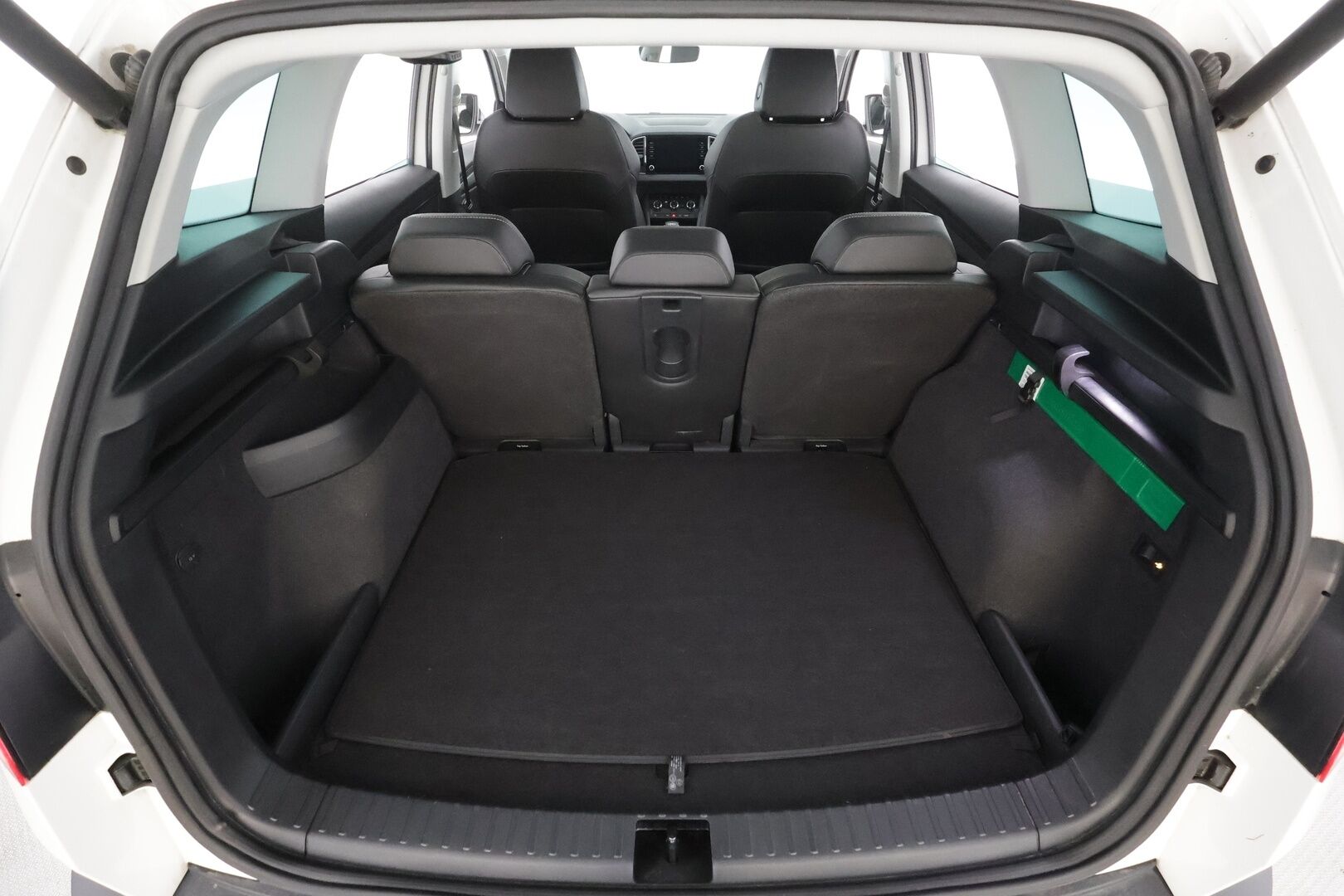 Skoda Karoq 2021 2,0 TDI 150 4x4 Style DSG - ACC | Webasto | Koukku  LED | P-Kamera | Canton | Kaistavahti | Keyless 