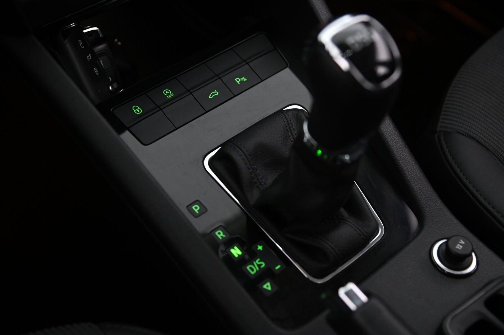 Skoda Octavia 2020 Combi 1,5 TSI G-TEC Style DSG Autom. *Webasto / Ratinlämmitin / ACC / Kessy / Peruutuskamera* - Kahdet renkaat alumiinivanteilla! / Hyvin huollettu*