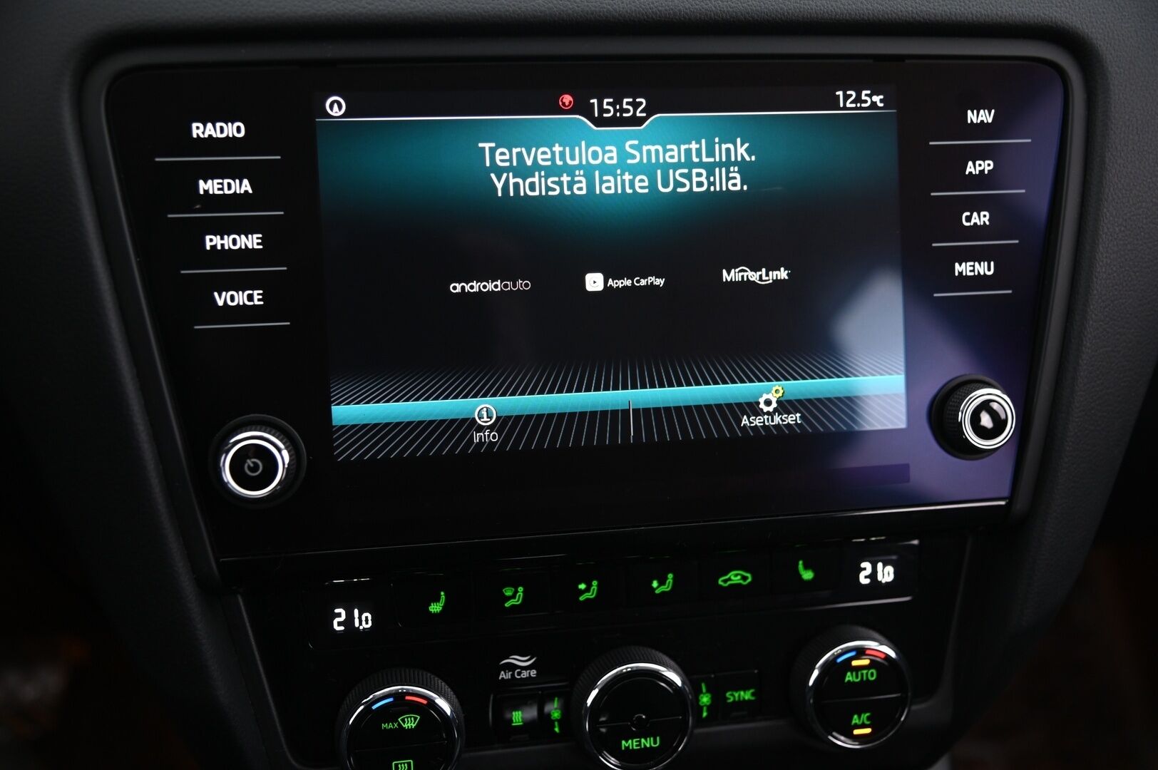 Skoda Octavia 2020 Combi 1,5 TSI G-TEC Style DSG Autom. *Webasto / Ratinlämmitin / ACC / Kessy / Peruutuskamera* - Kahdet renkaat alumiinivanteilla! / Hyvin huollettu*