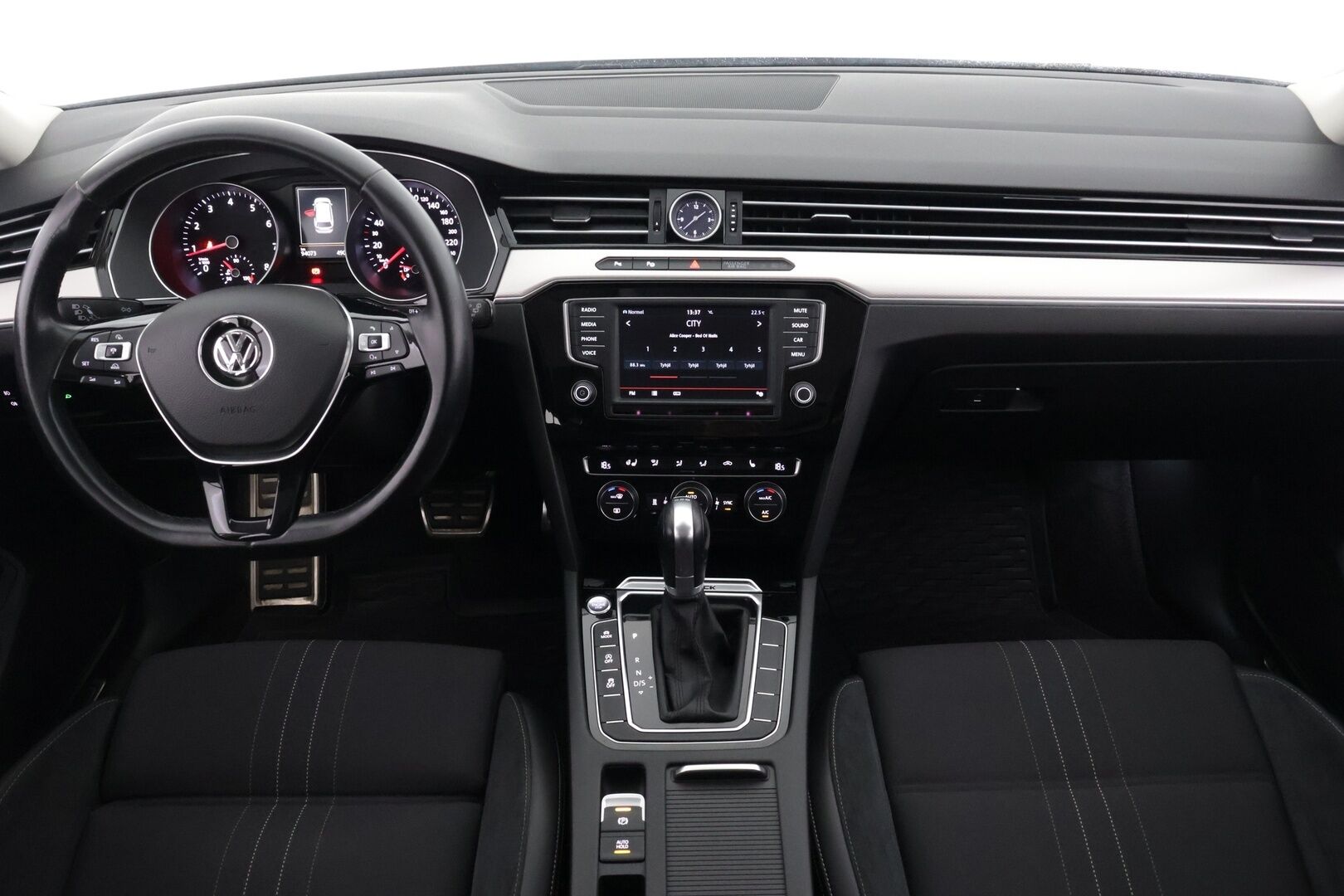 Volkswagen Passat 2016 Variant Alltrack 2,0 TSI 162 kW (220 hv) 4MOTION DSG *Adapt. Vakkari / Koukku / Webasto / P. Kamera / Ergoistuin* - *2x renkaat ja vanteet*