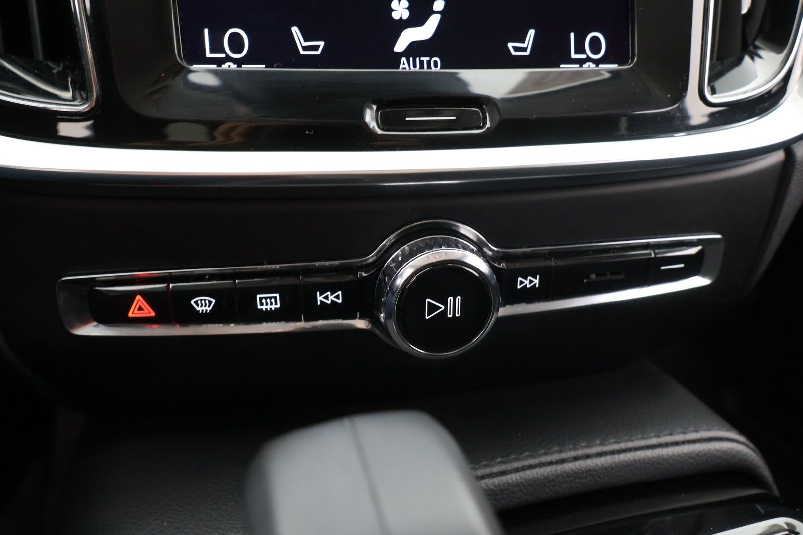 Volvo V60 2022 T6 AWD Long Range Inscription Expression aut - | ACC | Koukku | 2 OM | Navi | Keyless | Digimittaristo | Ratinlämmitin
