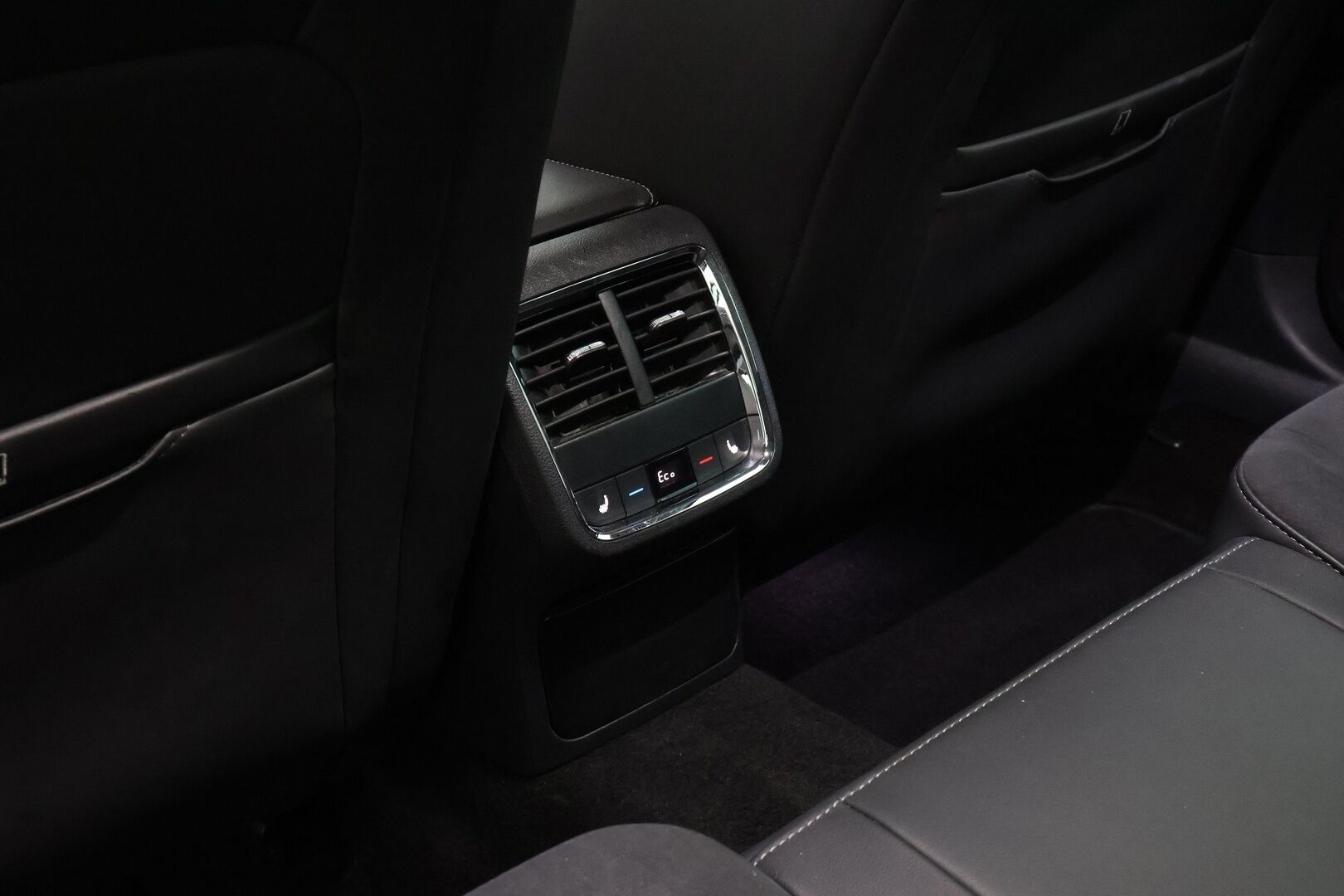 SKODA OCTAVIA 2021 Combi 1.4 TSI PHEV Style iV DSG Aut. - HUD | Muistipenkit | Adapt.Vakkari | Peruutuskamera | Digimittaristo |KeylessGo | Navi | Matrix-LED