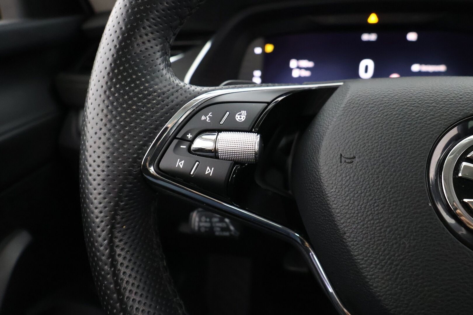 SKODA OCTAVIA 2021 Combi 1.4 TSI PHEV Style iV DSG Aut. - HUD | Muistipenkit | Adapt.Vakkari | Peruutuskamera | Digimittaristo |KeylessGo | Navi | Matrix-LED