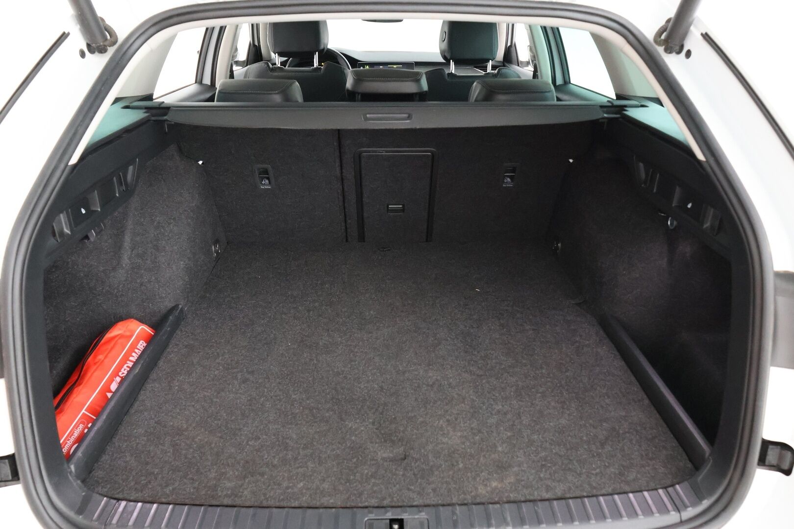 SKODA OCTAVIA 2021 Combi 1.4 TSI PHEV Style iV DSG Aut. - HUD | Muistipenkit | Adapt.Vakkari | Peruutuskamera | Digimittaristo |KeylessGo | Navi | Matrix-LED