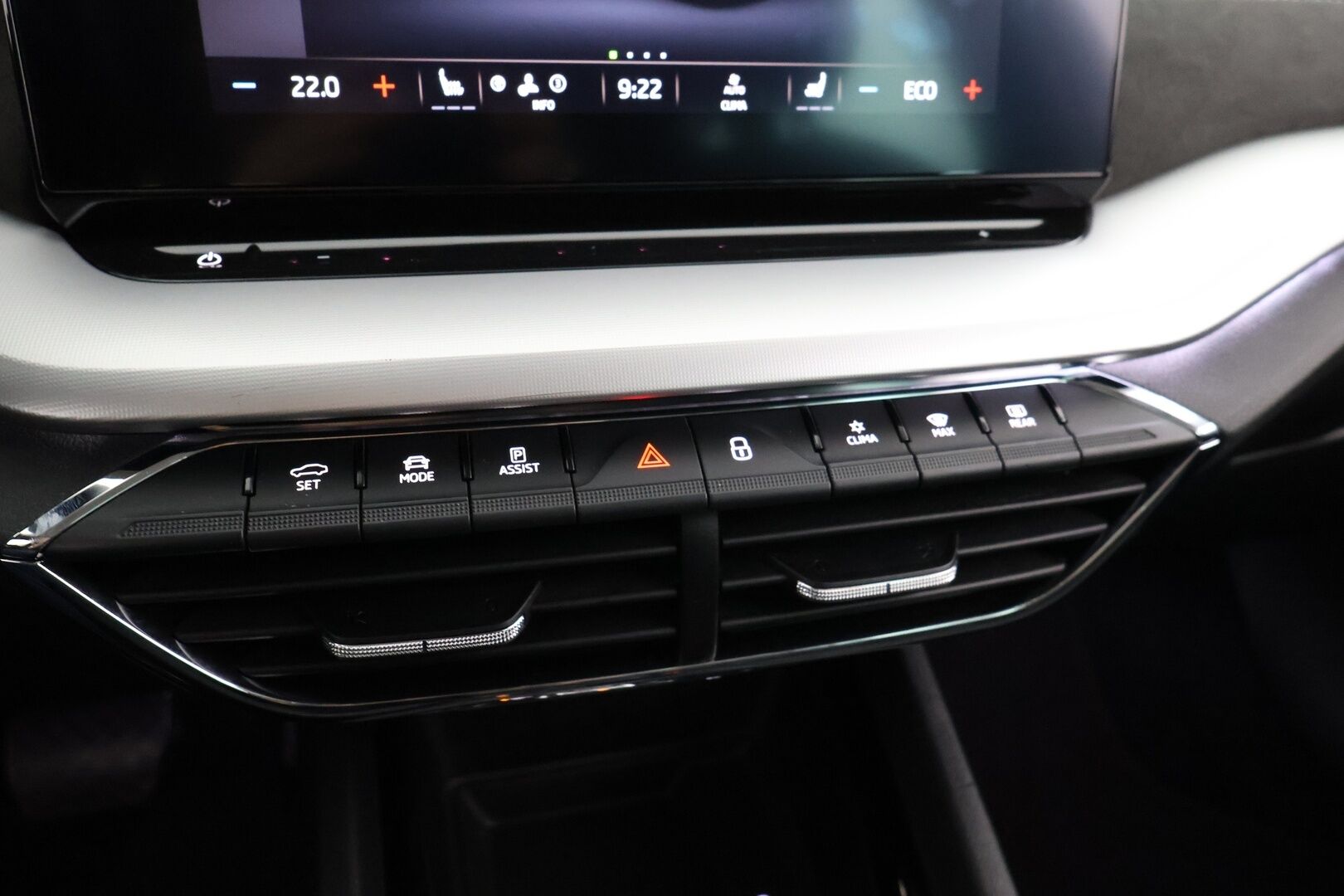 SKODA OCTAVIA 2021 Combi 1.4 TSI PHEV Style iV DSG Aut. - HUD | Muistipenkit | Adapt.Vakkari | Peruutuskamera | Digimittaristo |KeylessGo | Navi | Matrix-LED