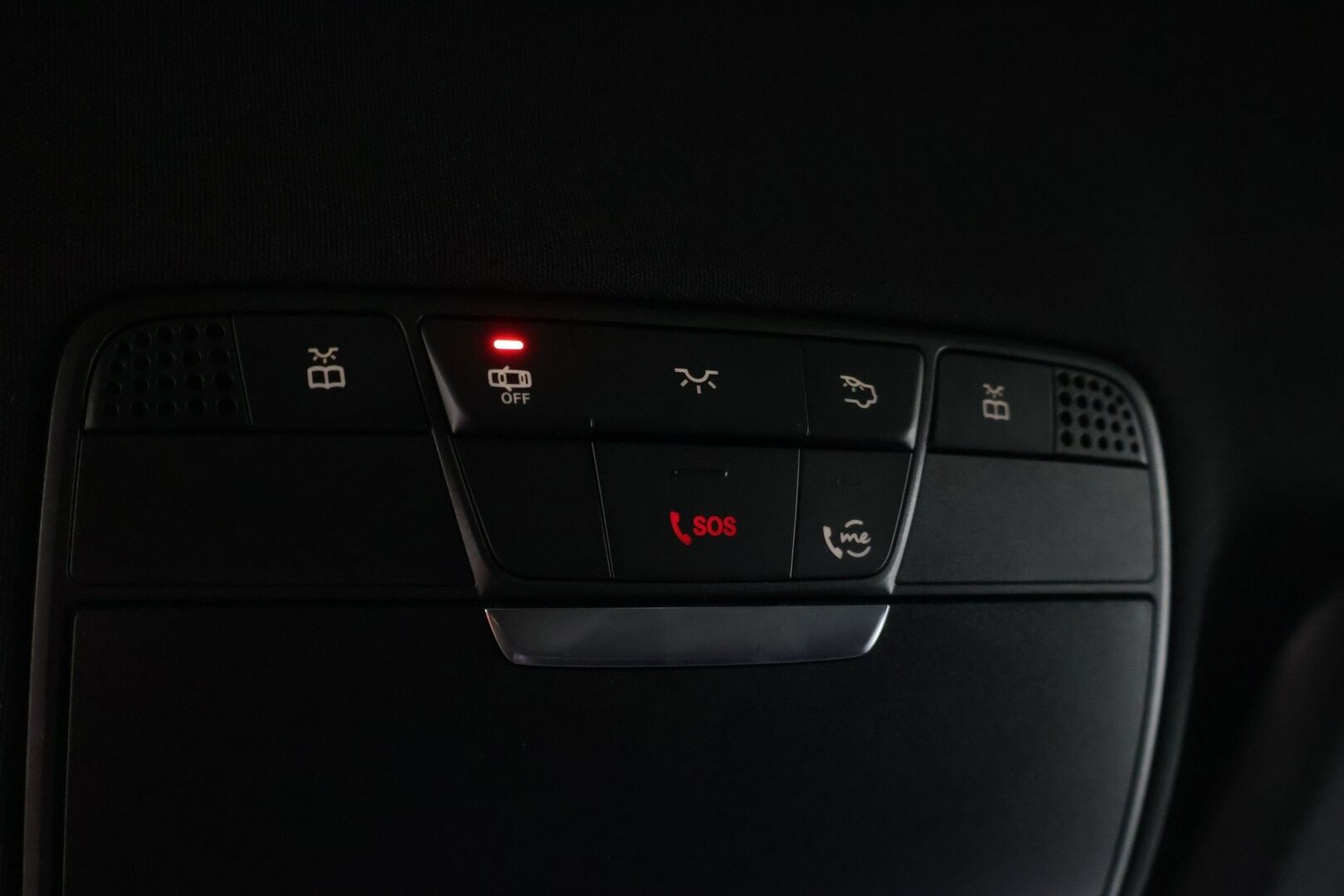 MERCEDES-BENZ E 2021 300 e T A AMG Edition EQ Power * Distronic+ / Koukku / Widescreen / Peruutuskamera / Puolinahat * - * Facelift / Näyttävä paketti kaksilla renkailla ja vanteilla! * - HULLUT VÄLIPÄIVÄT KORKOTARJOUS 2,49%