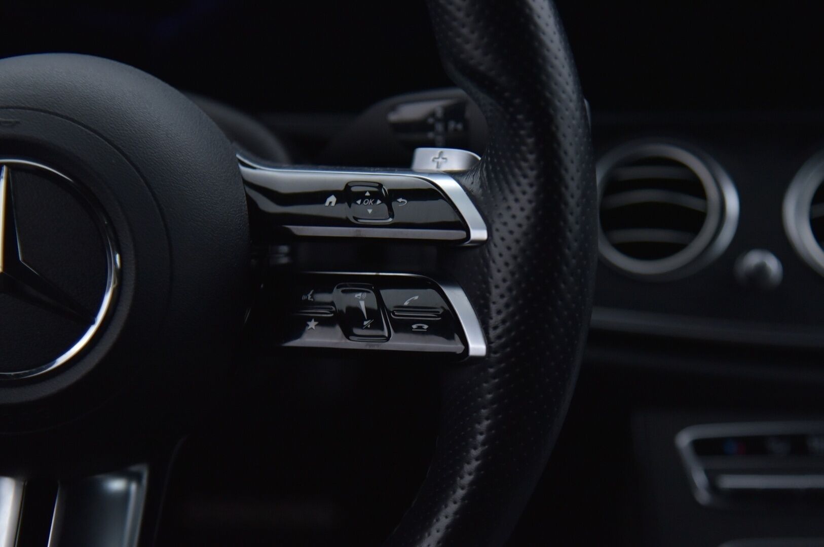 MERCEDES-BENZ E 2021 300 e T A AMG Edition EQ Power * Distronic+ / Koukku / Widescreen / Peruutuskamera / Puolinahat * - * Facelift / Näyttävä paketti kaksilla renkailla ja vanteilla! * - Osta nyt, maksa vasta ensi vuonna