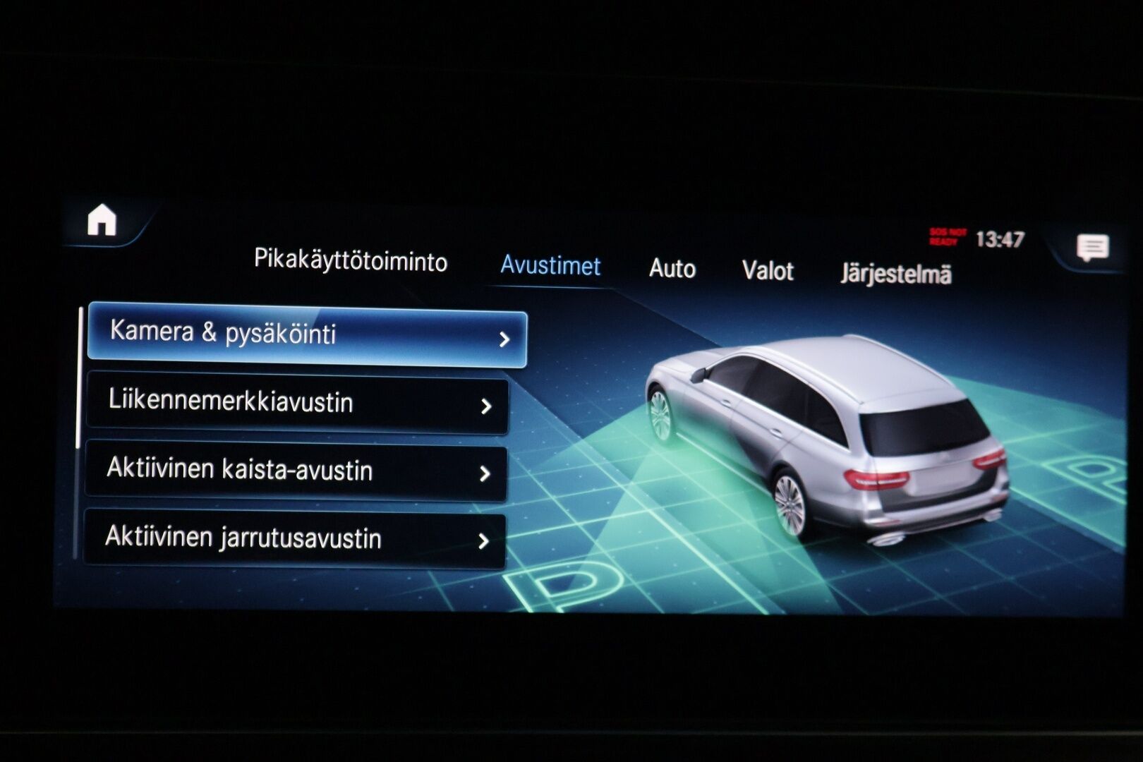 MERCEDES-BENZ E 2021 300 e T A AMG Edition EQ Power *DTR+ / Koukku / Widescreen / P.Kamera / Puolinahat* - Facelift / 2x Renkaat ja vanteet