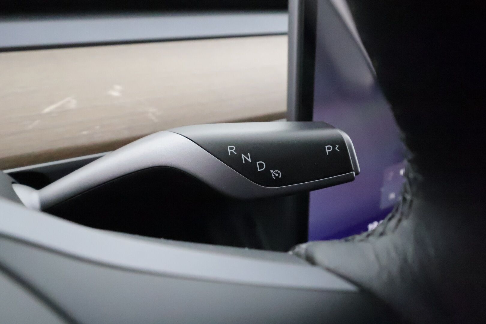 TESLA MODEL Y 2023 Performance **Lasikatto / Lämpöpumppu / Koukku / Adapt.Vakkari / Matrix-LED / P.Kamera / Muistipenkki / Premium Audio** - 3,99 % KORKOTARJOUS TÄHÄN AUTOON - Akku kuntotarkistettu!