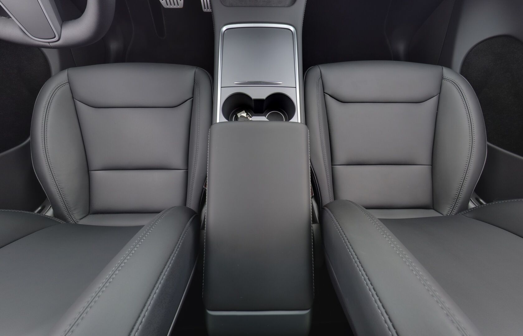 TESLA MODEL Y 2023 Performance / ALV / Vetokoukku / Autopilot / Premium Audio / Lämpöpumppu / Musta Nahkasisusta / Lasikatto / - 3,99 % KORKOTARJOUS TÄHÄN AUTOON - 