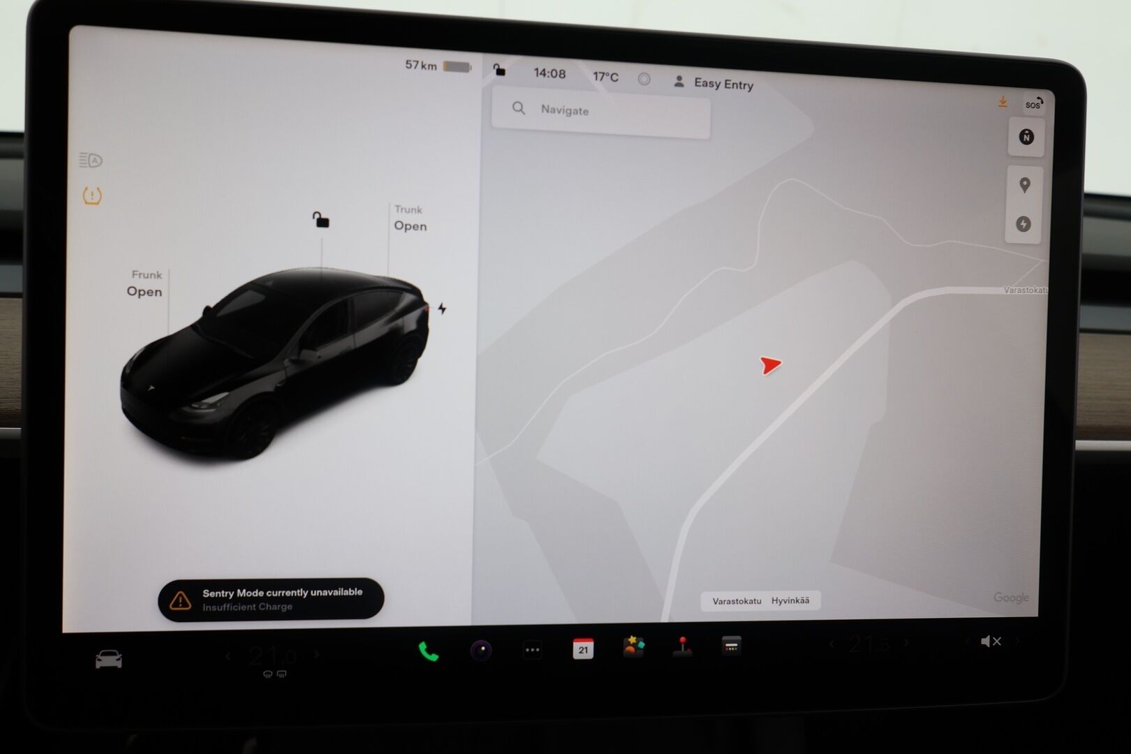 TESLA MODEL Y 2023 Performance / ALV / Vetokoukku / Autopilot / Premium Audio / Lämpöpumppu / Musta Nahkasisusta / Lasikatto / - 3,99 % KORKOTARJOUS TÄHÄN AUTOON - 