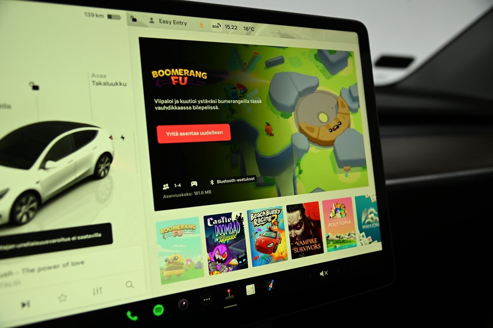 Tesla Model Y 2024 55KWh Standard Range *ACC / Lämpöpumppu / Amd Ryzen / Peruutuskamera* - 3,99 % KORKOTARJOUS TÄHÄN AUTOON - 31.5. ASTI! - Vähän ajettu / Kattokaiteet / Super siisti!