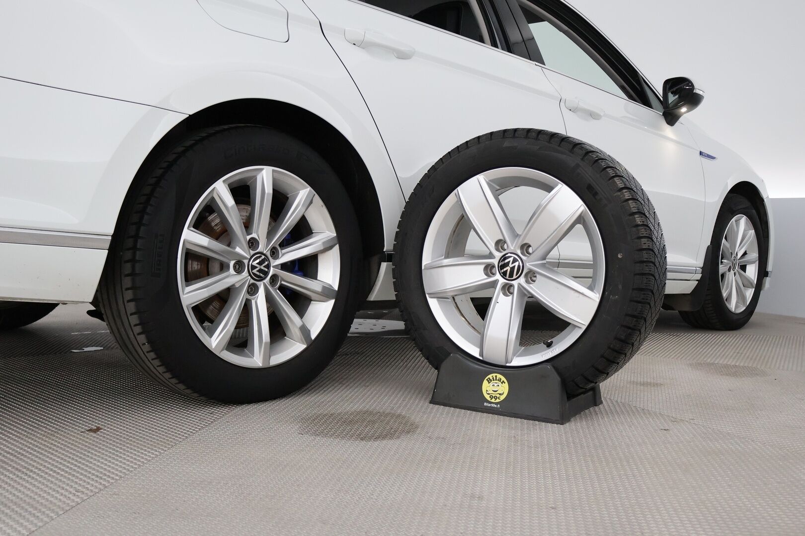 Volkswagen Passat 2021 Variant GTE Plug-In Hybrid 160 kW DSG-automaatti - Matrix-LED | Webasto | ACC | ErgoComfort | Taittuva koukku | P. Kamera | Alcantara | Juuri saapunut! - KORKO VAIN 3,99 %