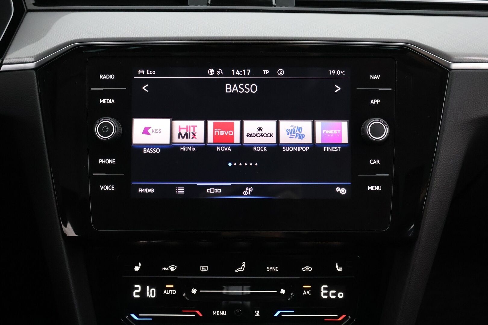 Volkswagen Passat 2021 Variant GTE Plug-In Hybrid 160 kW DSG-automaatti - Matrix-LED | Webasto | ACC | ErgoComfort | Taittuva koukku | P. Kamera | Alcantara | Juuri saapunut! 