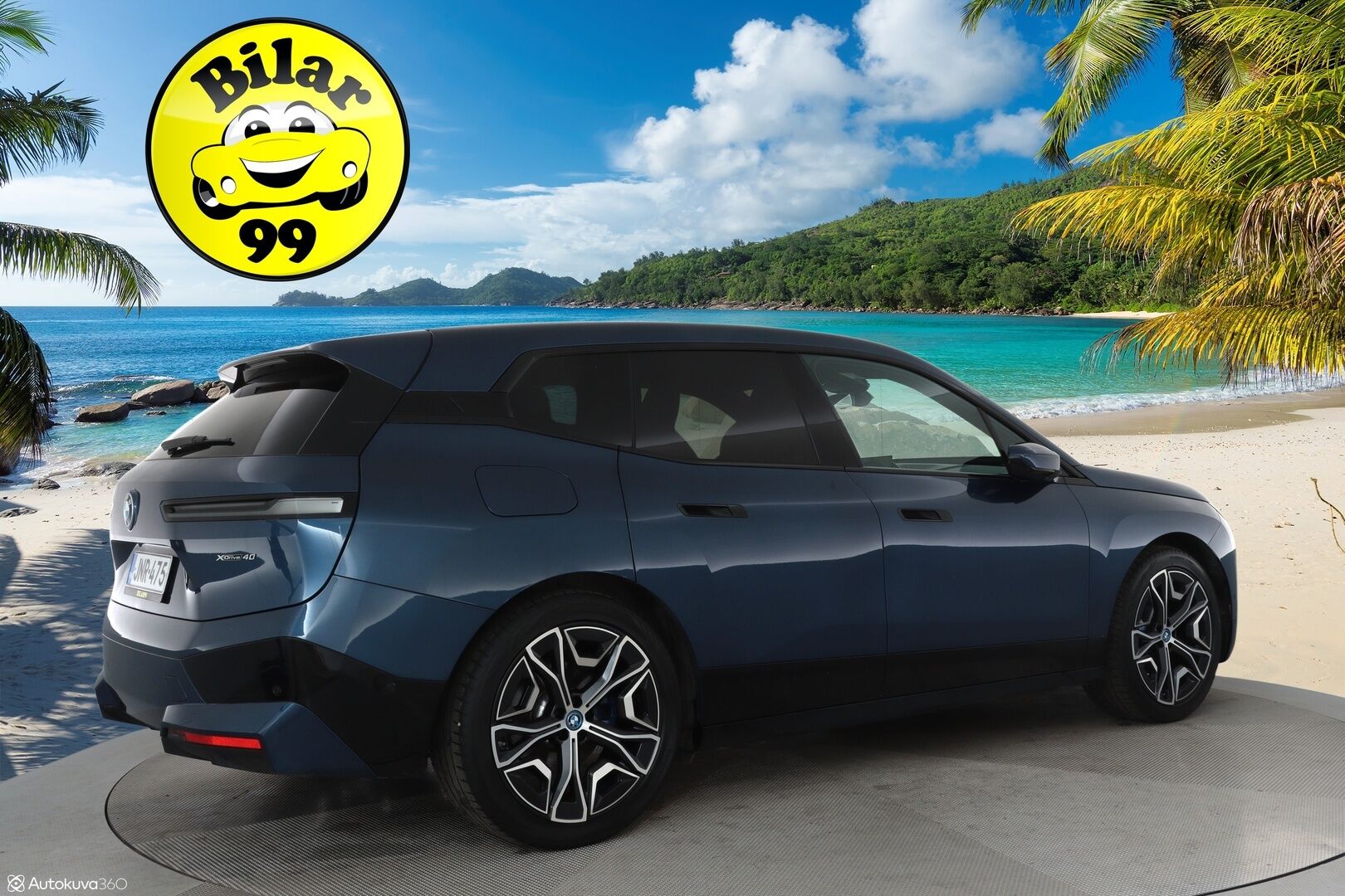 BMW iX 2023 xDrive40 **HUD / H&K / Laser LED / Lasikatto / 360-kamera / Sähköpenkit / Koukku** - 2,99 % KORKOTARJOUS TÄHÄN AUTOON - Akku kuntotarkastettu