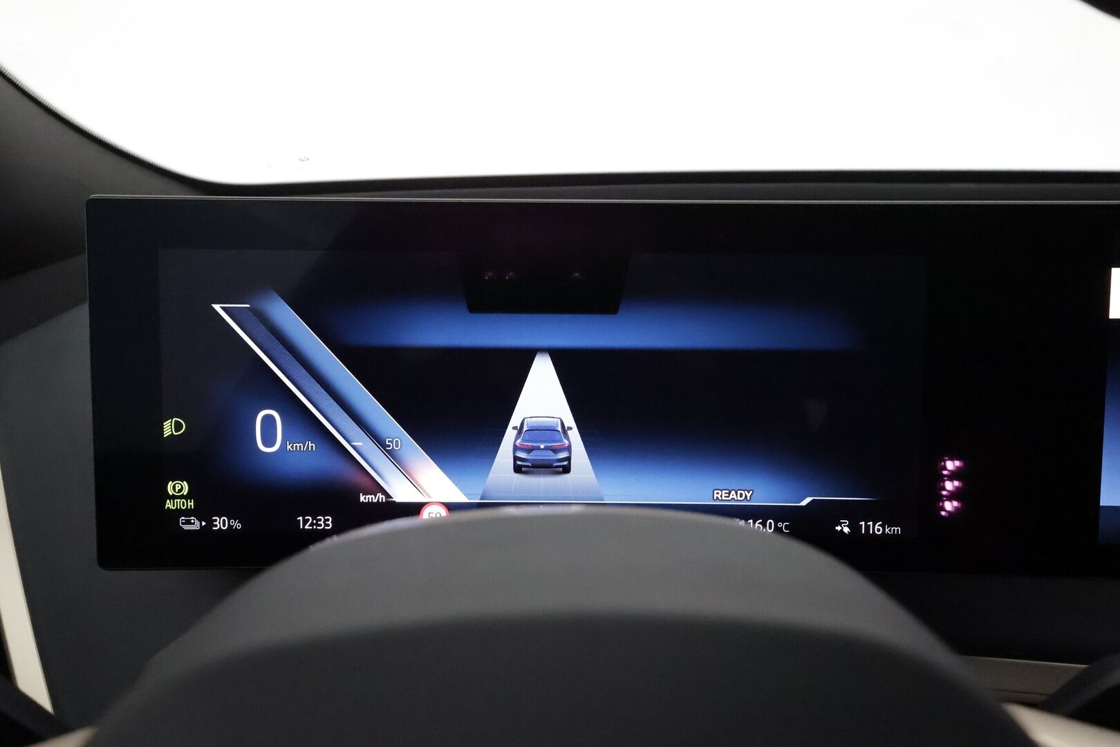 BMW iX 2023 xDrive40 **HUD / H&K / Laser LED / Lasikatto / 360-kamera / Sähköpenkit / Koukku** - 2,99 % KORKOTARJOUS TÄHÄN AUTOON - Akku kuntotarkastettu