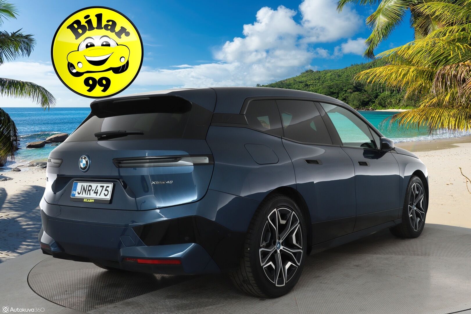 BMW iX 2023 xDrive40 **HUD / H&K / Laser LED / Lasikatto / 360-kamera / Sähköpenkit / Koukku** - 2,99 % KORKOTARJOUS TÄHÄN AUTOON - Akku kuntotarkastettu