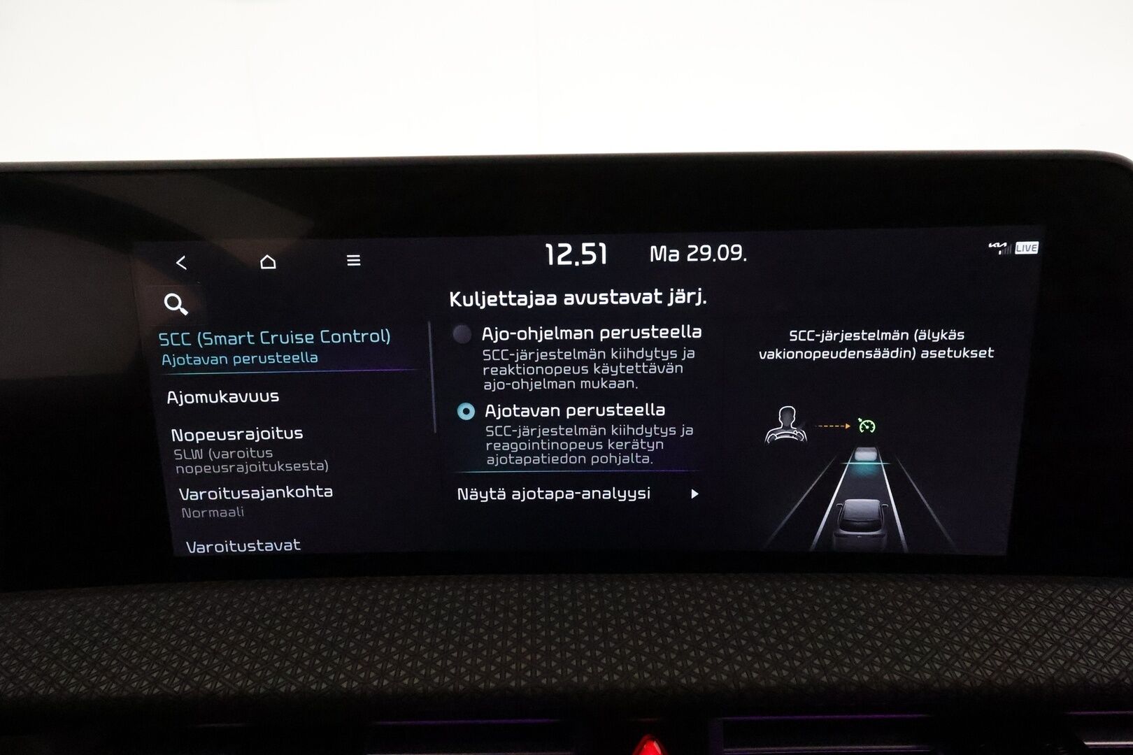 Kia EV6 2022 AWD 77 kWh 325 hv *ACC / 360° / Ilmastoidut nahat / Muistipenkki / Koukku / ILP / LED / Navi / KeylessGo* - Kahdet renkaat aluvanteilla / Merkkihuollettu