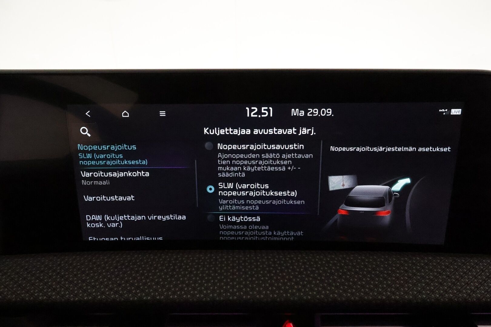 Kia EV6 2022 AWD 77 kWh 325 hv *ACC / 360° / Ilmastoidut nahat / Muistipenkki / Koukku / ILP / LED / Navi / KeylessGo* - Kahdet renkaat aluvanteilla / Merkkihuollettu