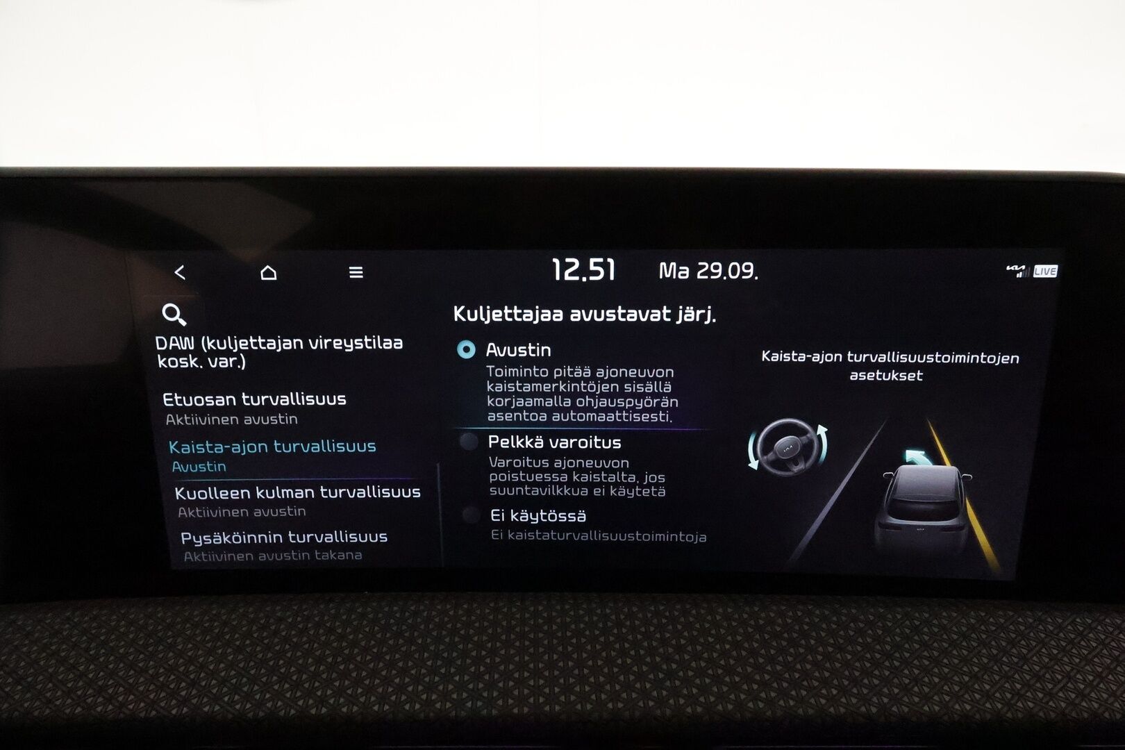 Kia EV6 2022 AWD 77 kWh 325 hv *ACC / 360° / Ilmastoidut nahat / Muistipenkki / Koukku / ILP / LED / Navi / KeylessGo* - Kahdet renkaat aluvanteilla / Merkkihuollettu