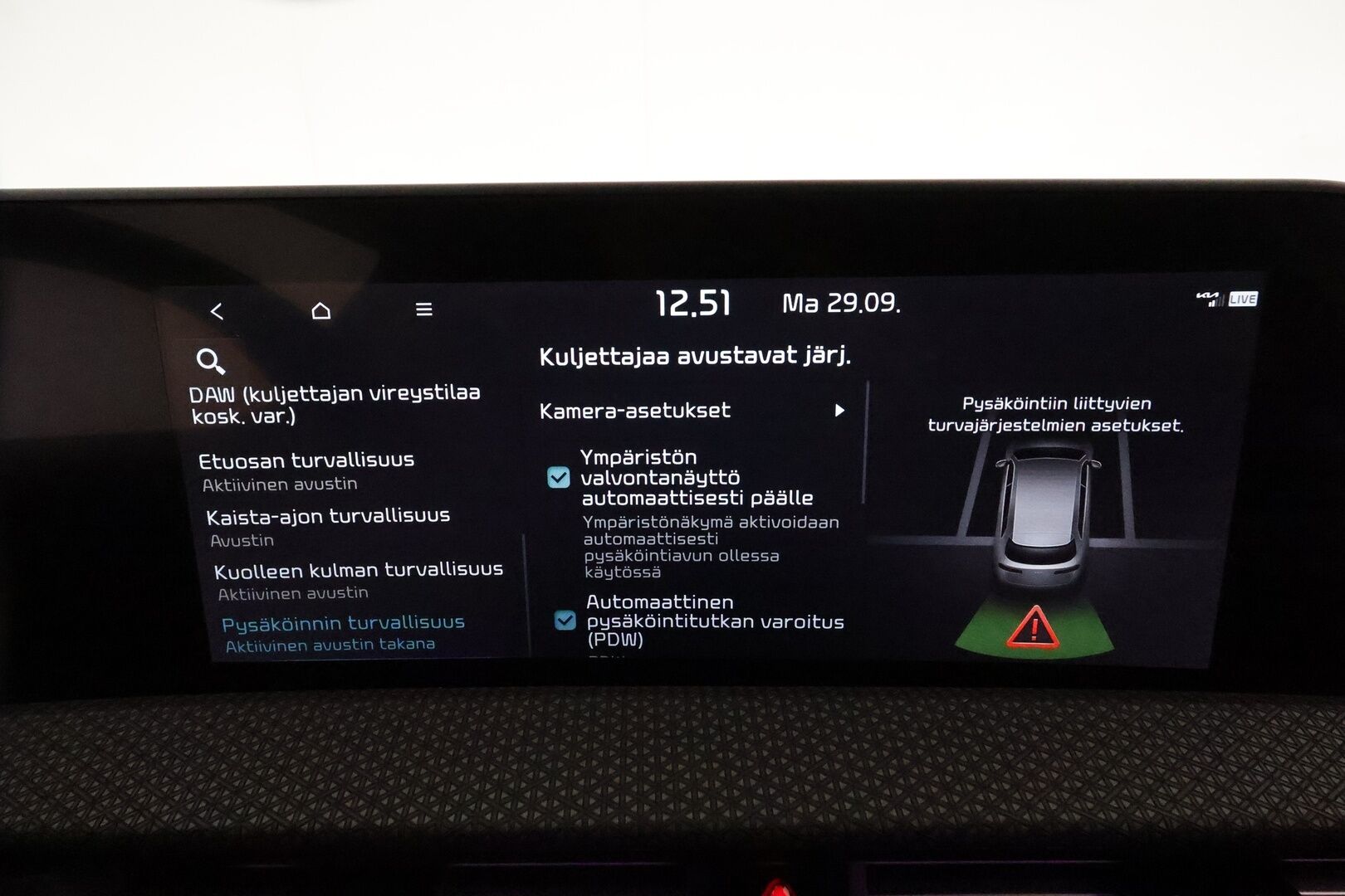 Kia EV6 2022 AWD 77 kWh 325 hv *ACC / 360° / Ilmastoidut nahat / Muistipenkki / Koukku / ILP / LED / Navi / KeylessGo* - Kahdet renkaat aluvanteilla / Merkkihuollettu