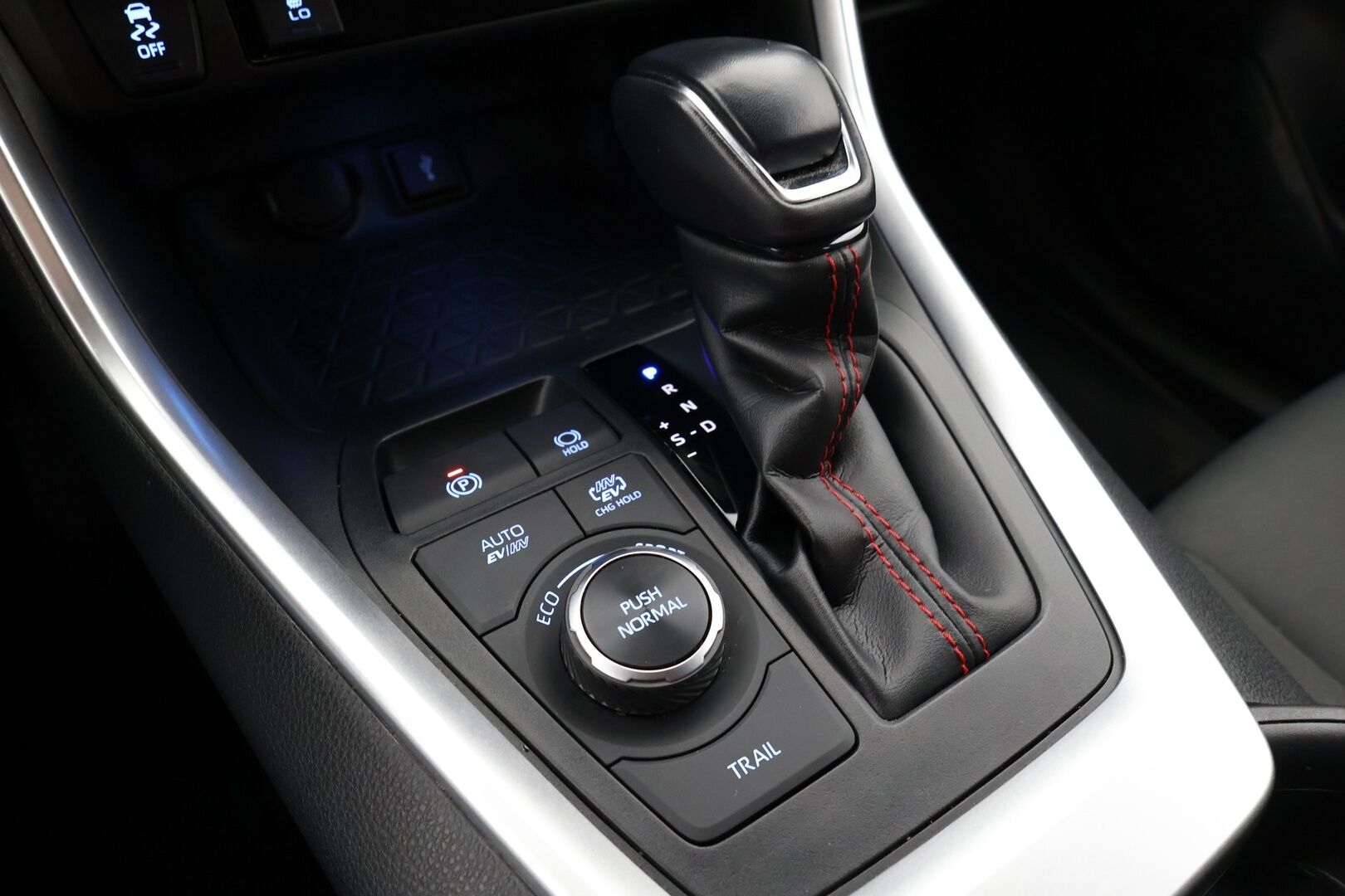 TOYOTA RAV4 PLUG-IN 2021 Hybrid 2,5 AWD-i Active *Adapt.Vakkari / Peruutuskamera / Lane Assist / JBL / KeylessGo / Sähköpenkki / Apple&Android* - *Juuri huollettu! / 2x renkaat&alumiini vanteet*