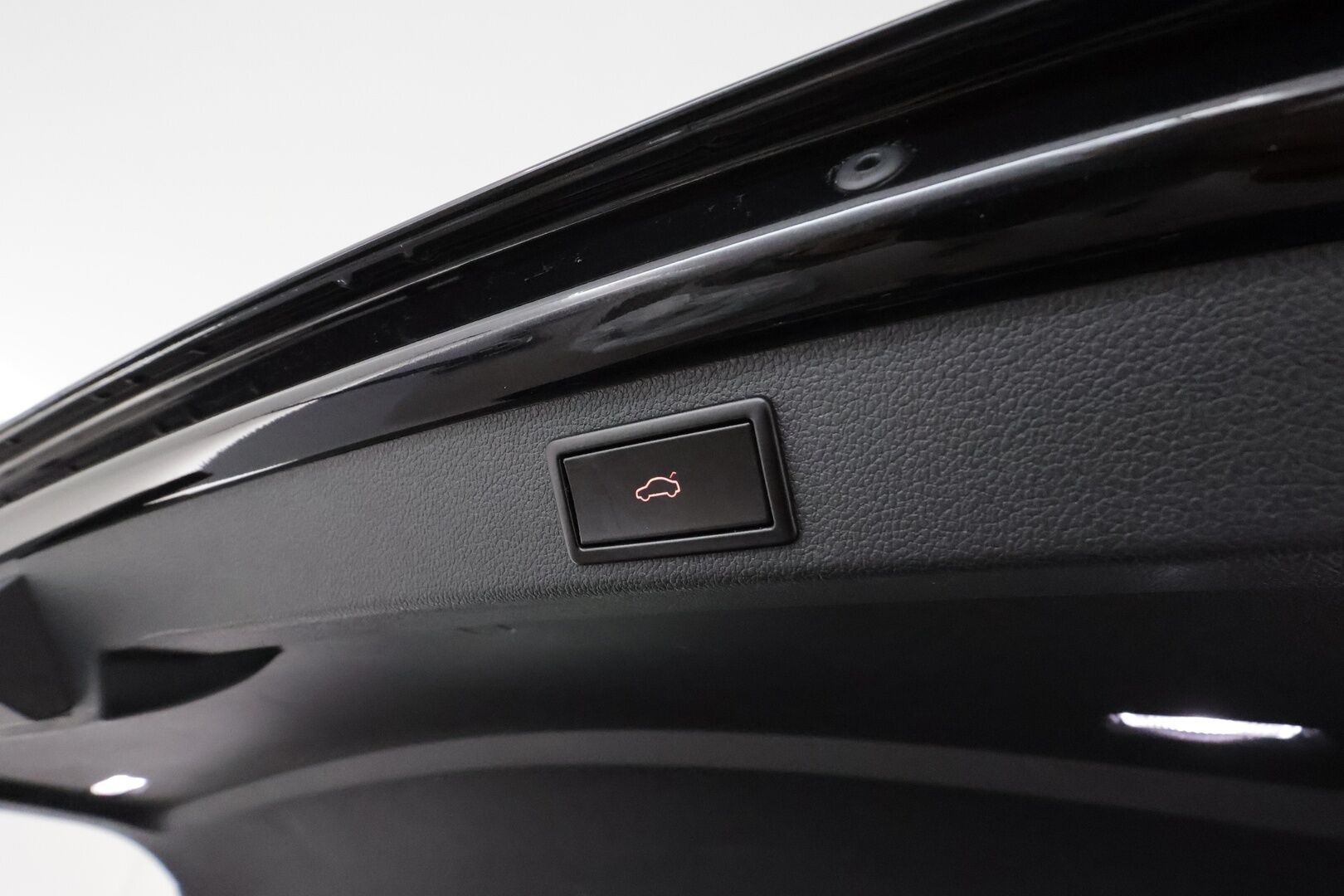 Skoda Superb 2021 Combi 1,4 TSI PHEV Style iV DSG *ACC / P.tutkat / Matrix LED / Koukku / Canton / Muistipenkki / Navi* - Akku kuntotarkastettu