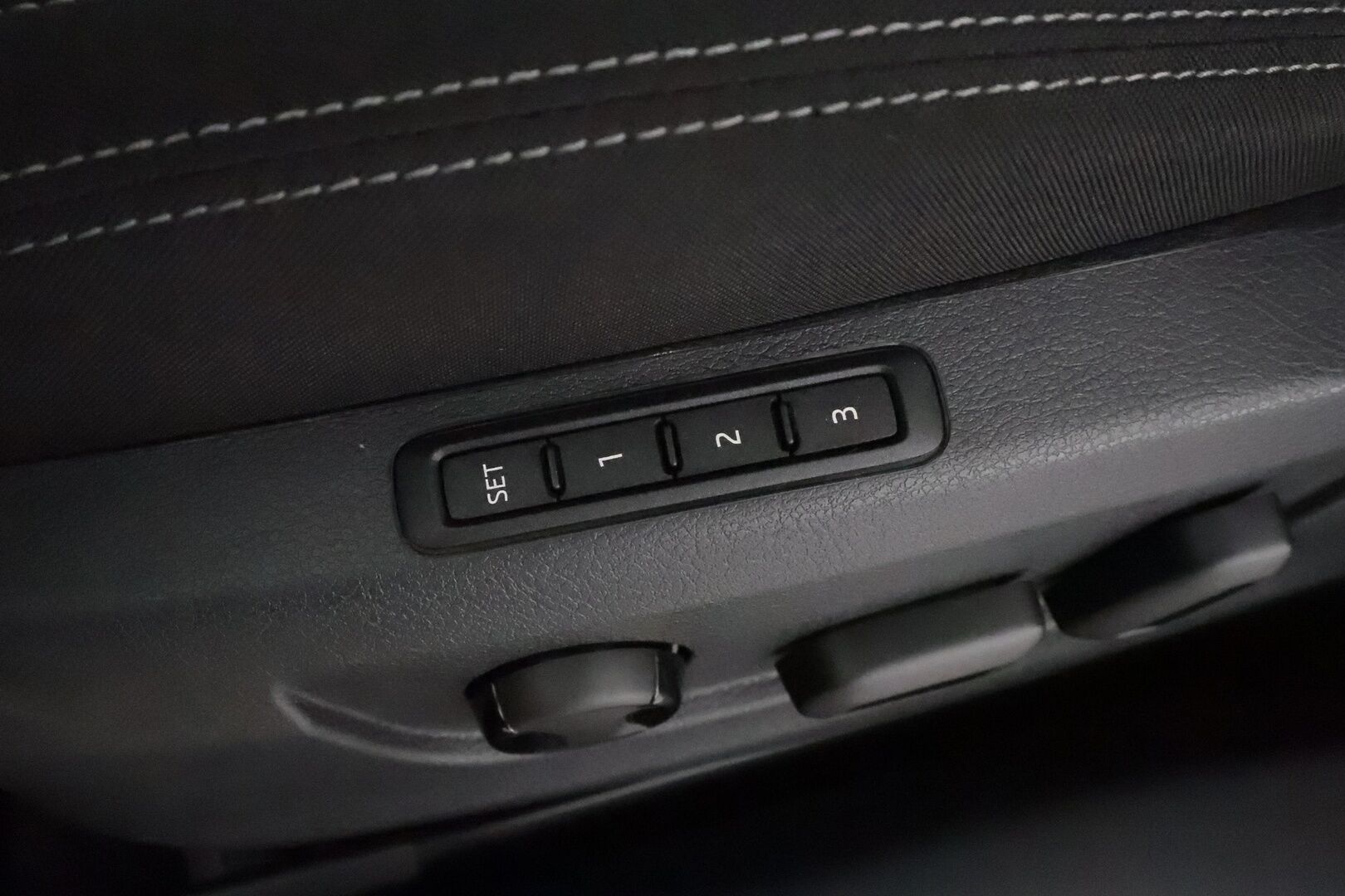 Skoda Superb 2021 Combi 1,4 TSI PHEV Style iV DSG *ACC / P.tutkat / Matrix LED / Koukku / Canton / Muistipenkki / Navi* - Akku kuntotarkastettu