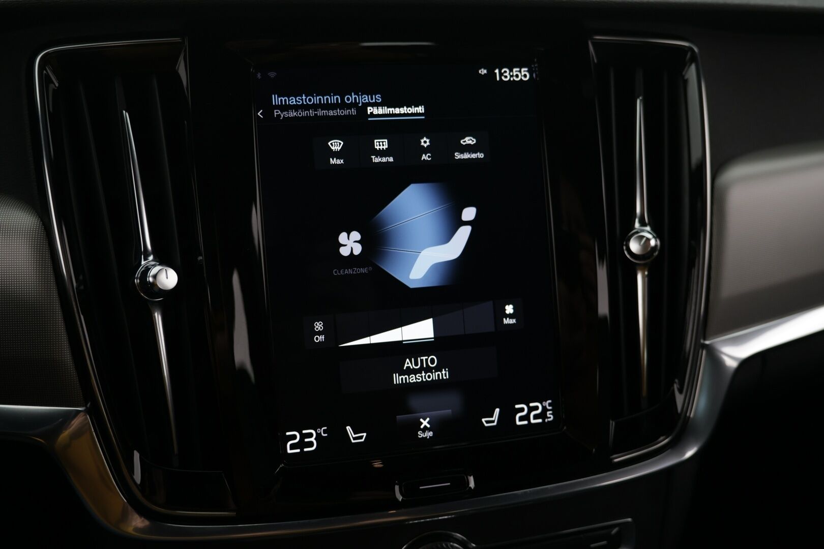 Volvo V90 2021 V90 T6 AWD Momentum Pro aut ** Webasto / VOC / H/K / Keyless / 360 / Nahat / Sähk. kontti - Merkkiliikkeen huoltokirja / Jakopää vaihdettu juuri