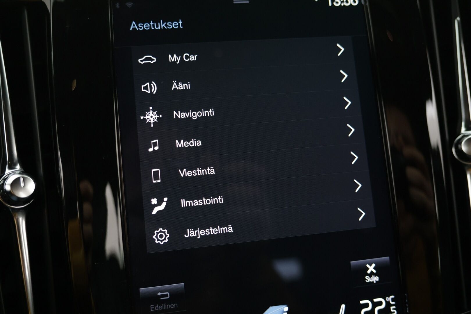 Volvo V90 2021 V90 T6 AWD Momentum Pro aut * Facelift / Webasto / VOC / H/K / Keyless / 360 / Nahat / Sähkökontti * - Merkkiliikkeen huoltokirja / Jakopää vaihdettu juuri